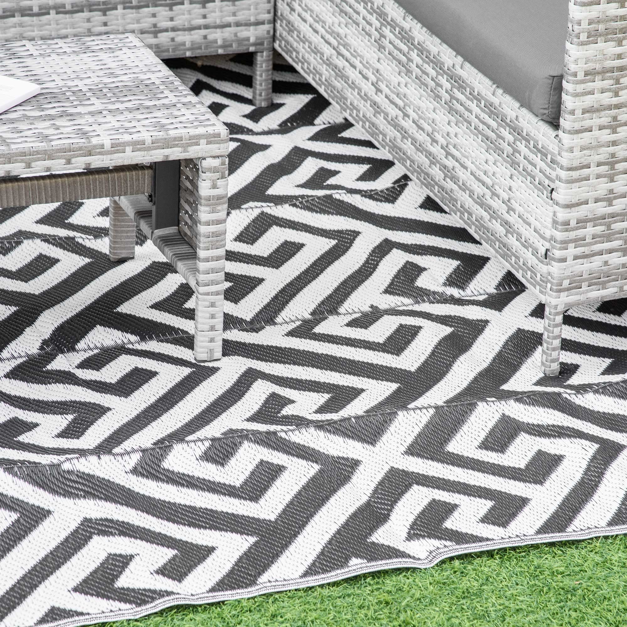 Outsunny Alfombra de Exterior 182x274 cm Alfombra Reversible con Patrón Geométrico Impermeable para Terraza Balcón Patio Camping Playa Blanco y Negro