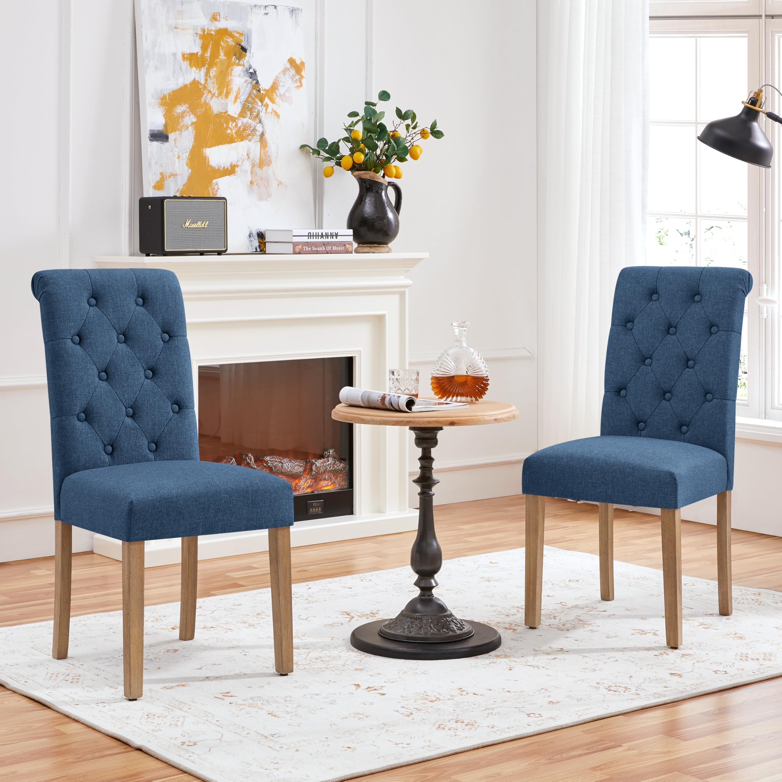 Welke kleur stoelen bij een eikenhouten eettafel? [2026