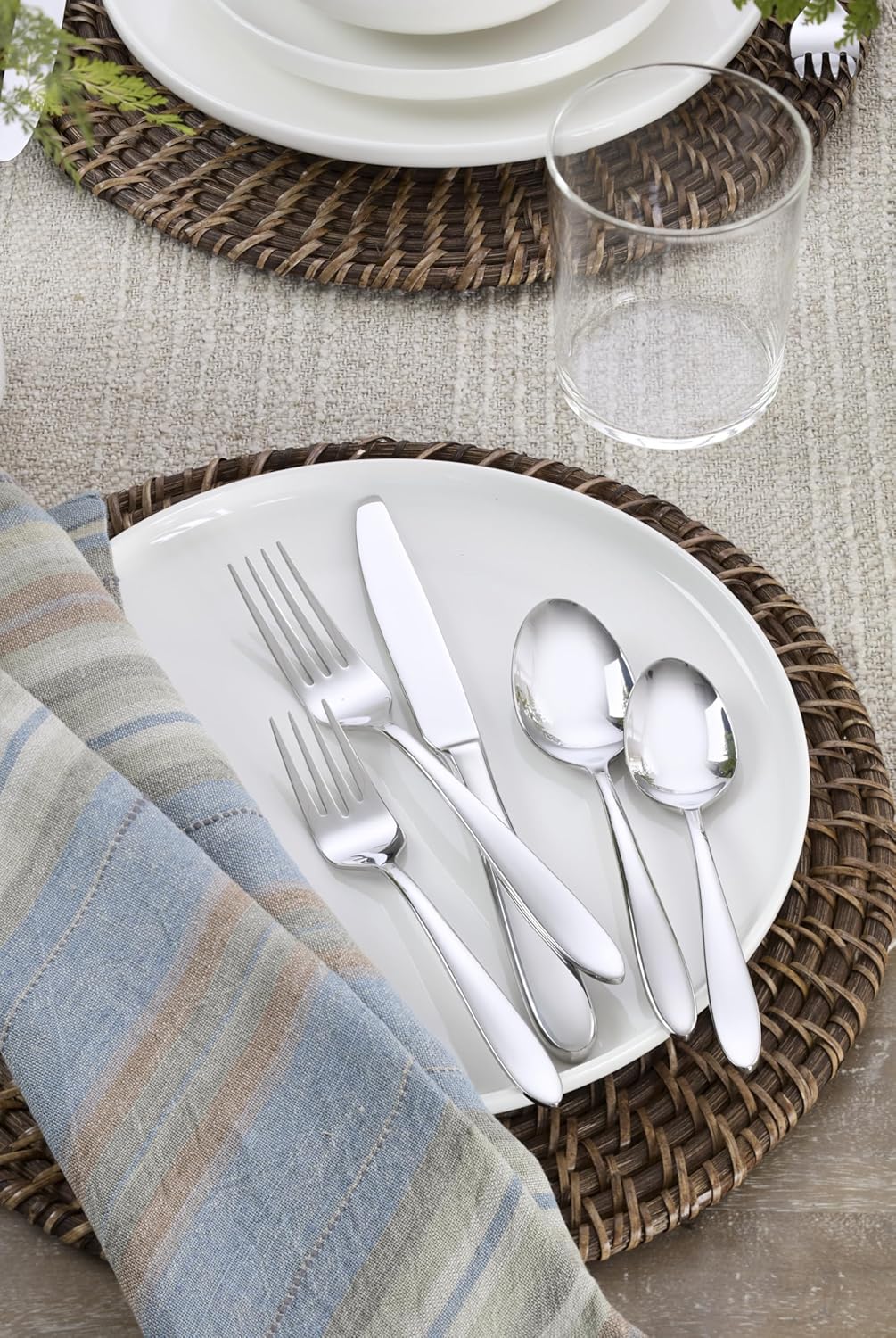 Oneida 895998 Mooncrest Satin 20 Piece Everyday Flatware Set