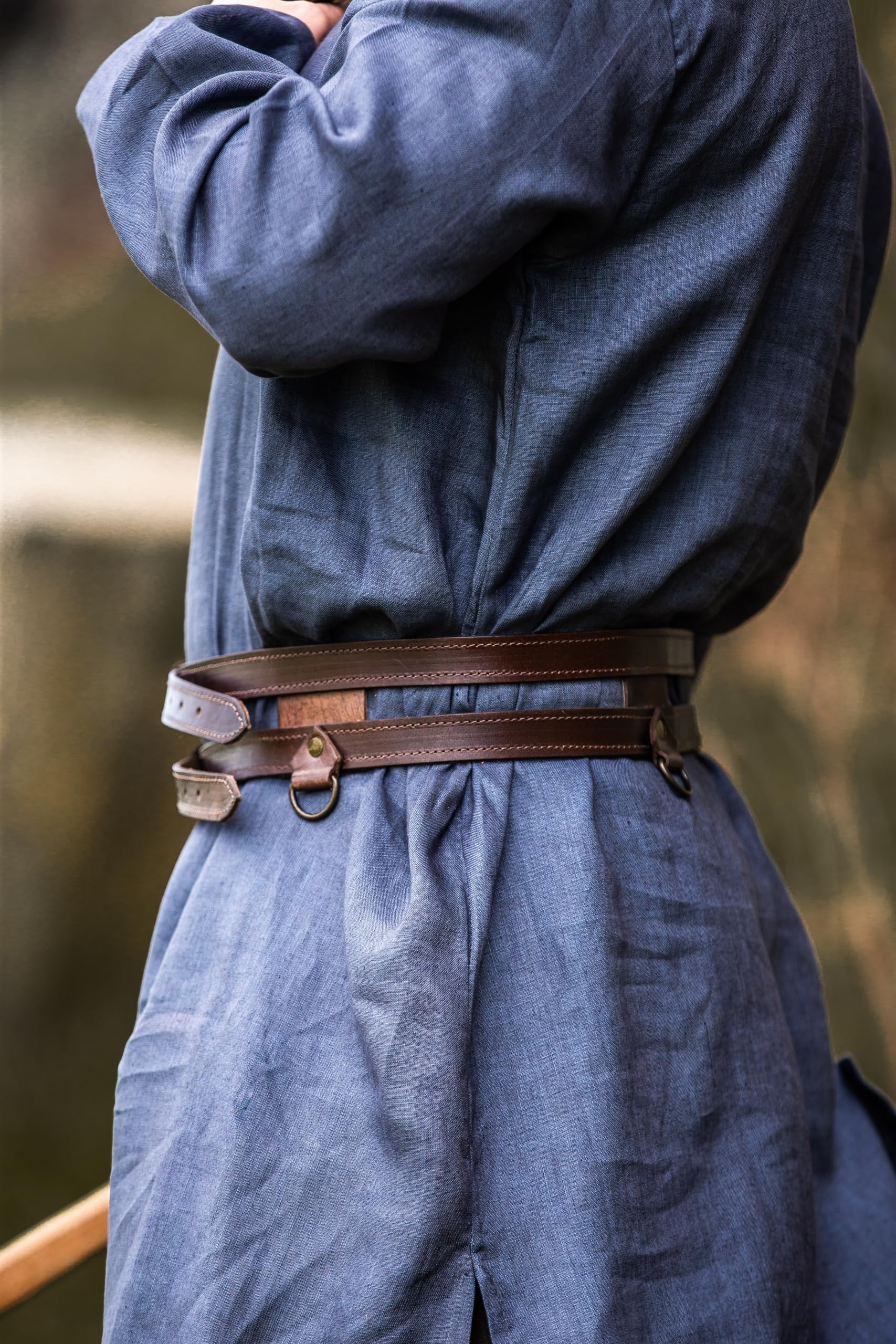 Leonardo Carbone® Unisex Wikinger Leder Doppelgürtel Ubbe - Ledergürtel Herren, Wikinger Kleidung Herren, Gürtel Damen, LARP-Kleidung, Karneval, Cosplay, Hobbit Kostüm - 100% Echtleder Dunkelbraun