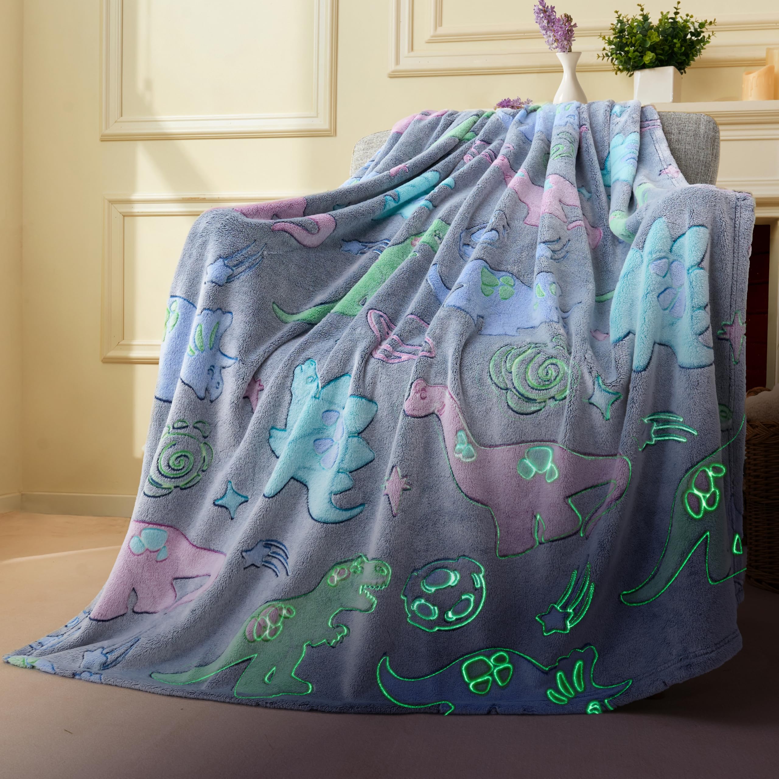 Glow in the Dark Dinosaur Blanket - Kids Gift -18