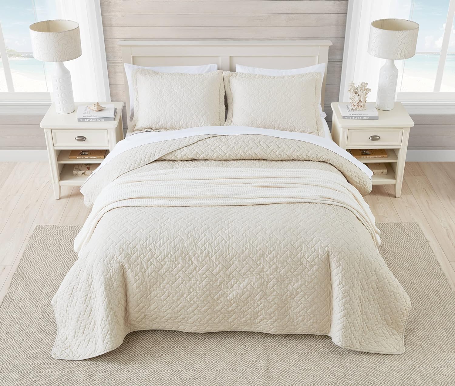 Tommy Bahama - Twin Quilt Set, Soft Cotton Bedding with Matching Sham, Oeko-Tex Certified, Dorm Essentials (Chevron Dune)
