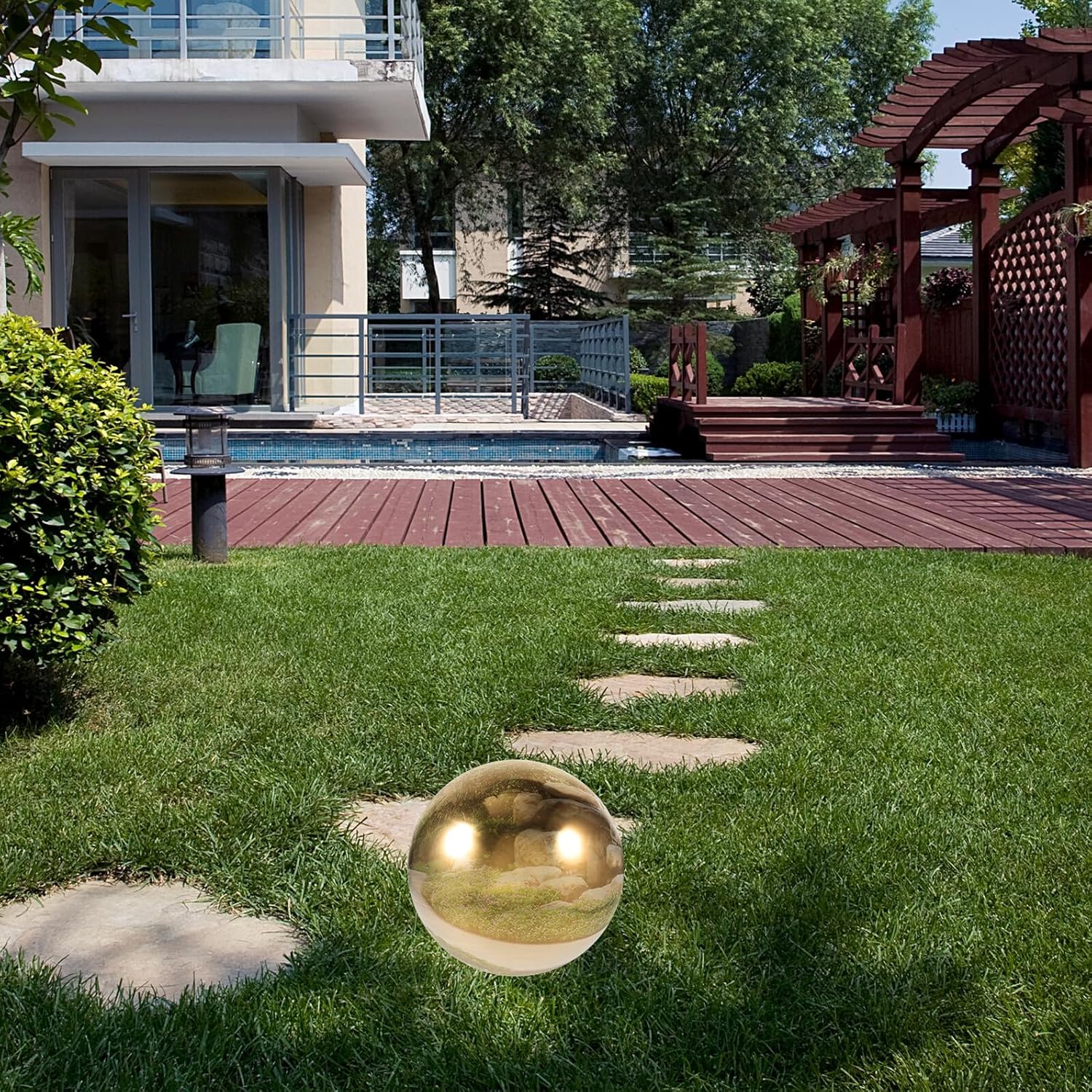 GLEAVI Large Stainless Steel Gazing Ball Mirror Polished Hollow Sphere 250mm Metallic Gold Outdoor Garden Decor Reflective Floating Ornament for Patio Lawn