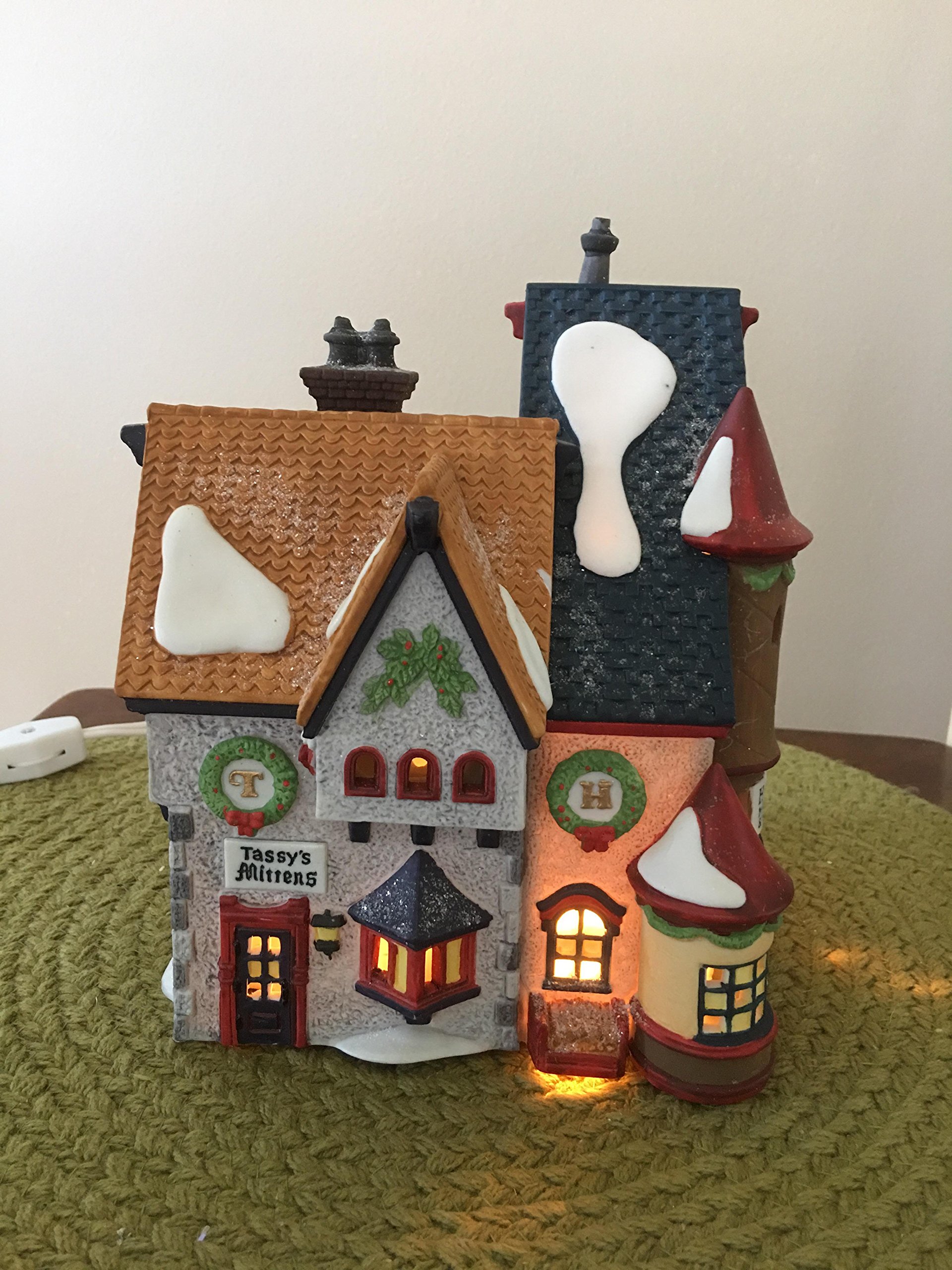 Amazon.com: Department 56 Heritage Village Collection North Pole