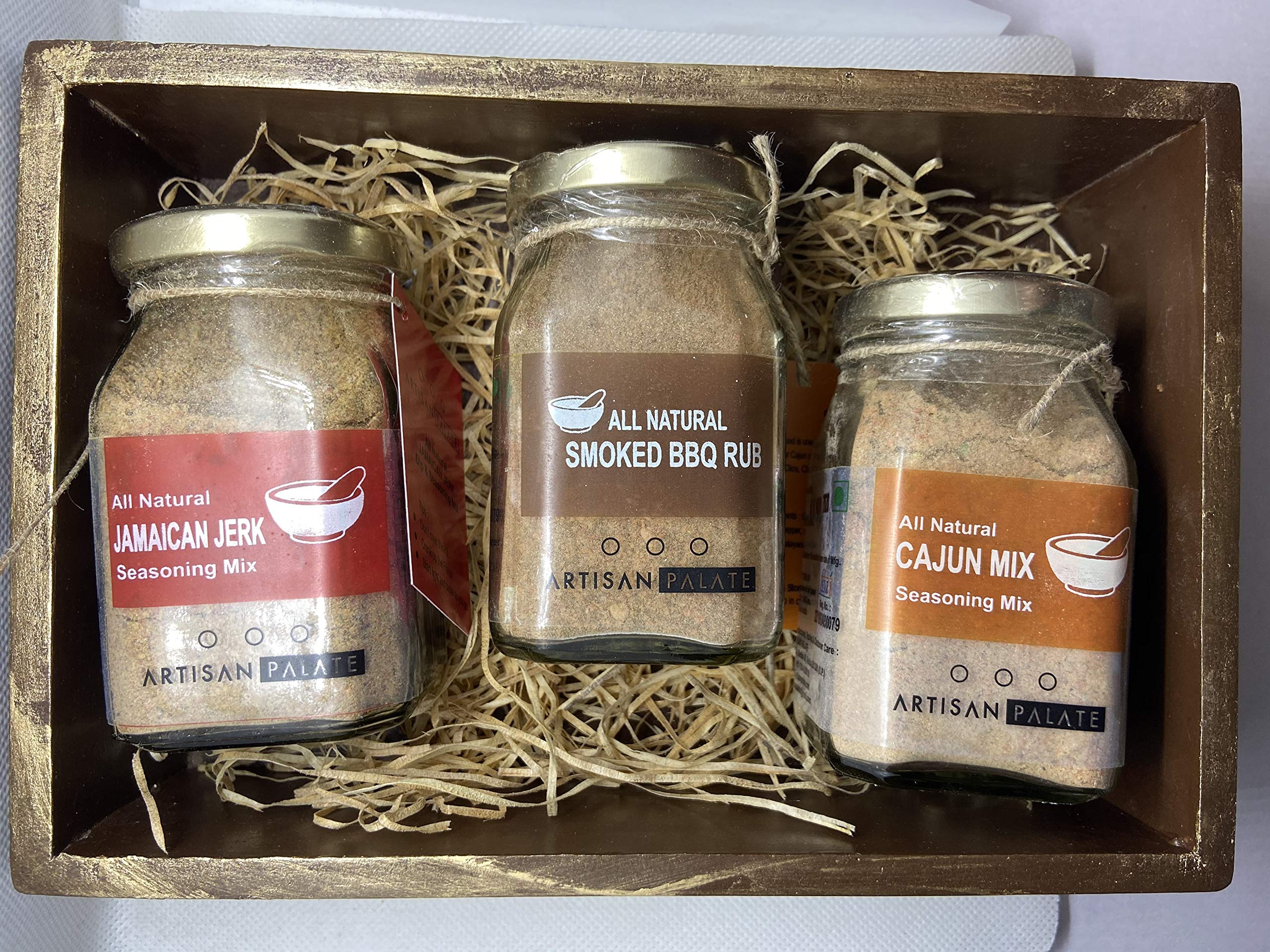 Artisan Palate Winter Gift Hamper 3 Bottles in Wooden Tray CT03 - Image 2 thumbnail