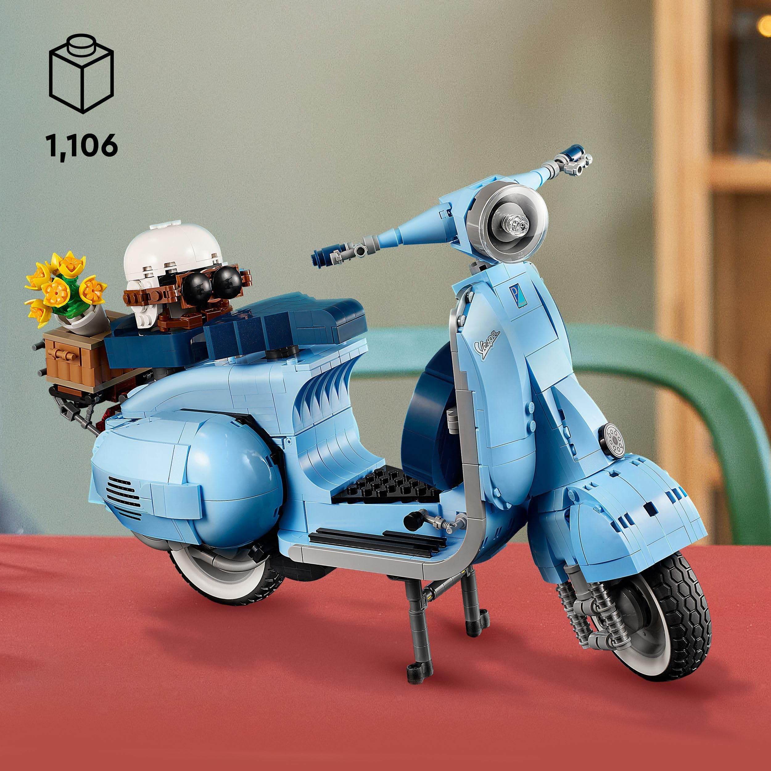 LEGO Icons Vespa 125, Kit Modellismo per Adulti in Mattoncini, Idea Regalo Creativa per Uomo, Donna, Lui o Lei di Compleanno, Replica Piaggio Anni 60 da Costruire, Hobby Rilassante da Collezione 10298