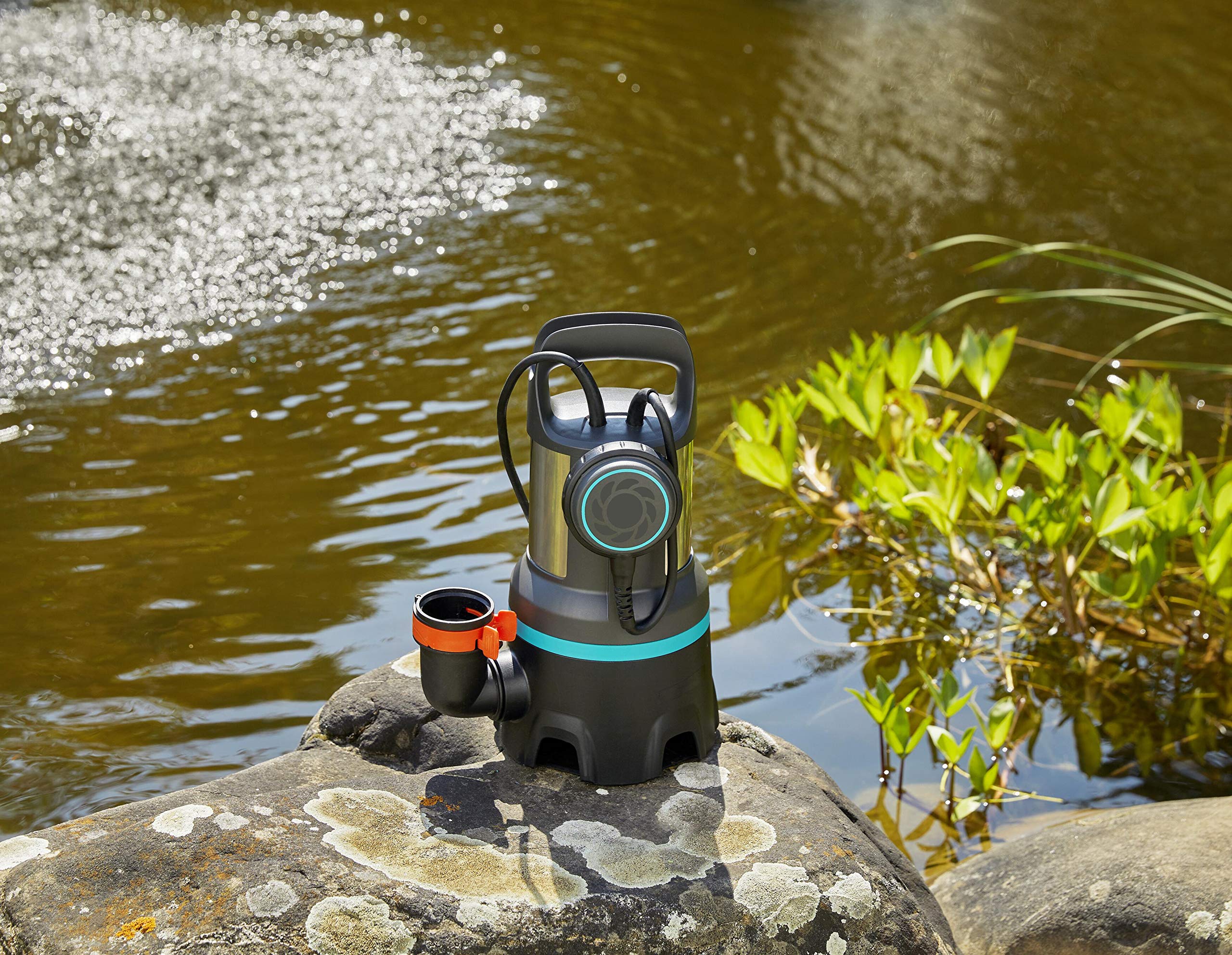 Gardena Schmutzwasser-Tauchpumpe 16000: Tauchpumpe mit Fördermenge 16.000 l/h, Automatic-Funktion, Schwimmschalter mit Dauerlauffunktion, Schnellkupplungssystem, 450 W (9042-20)