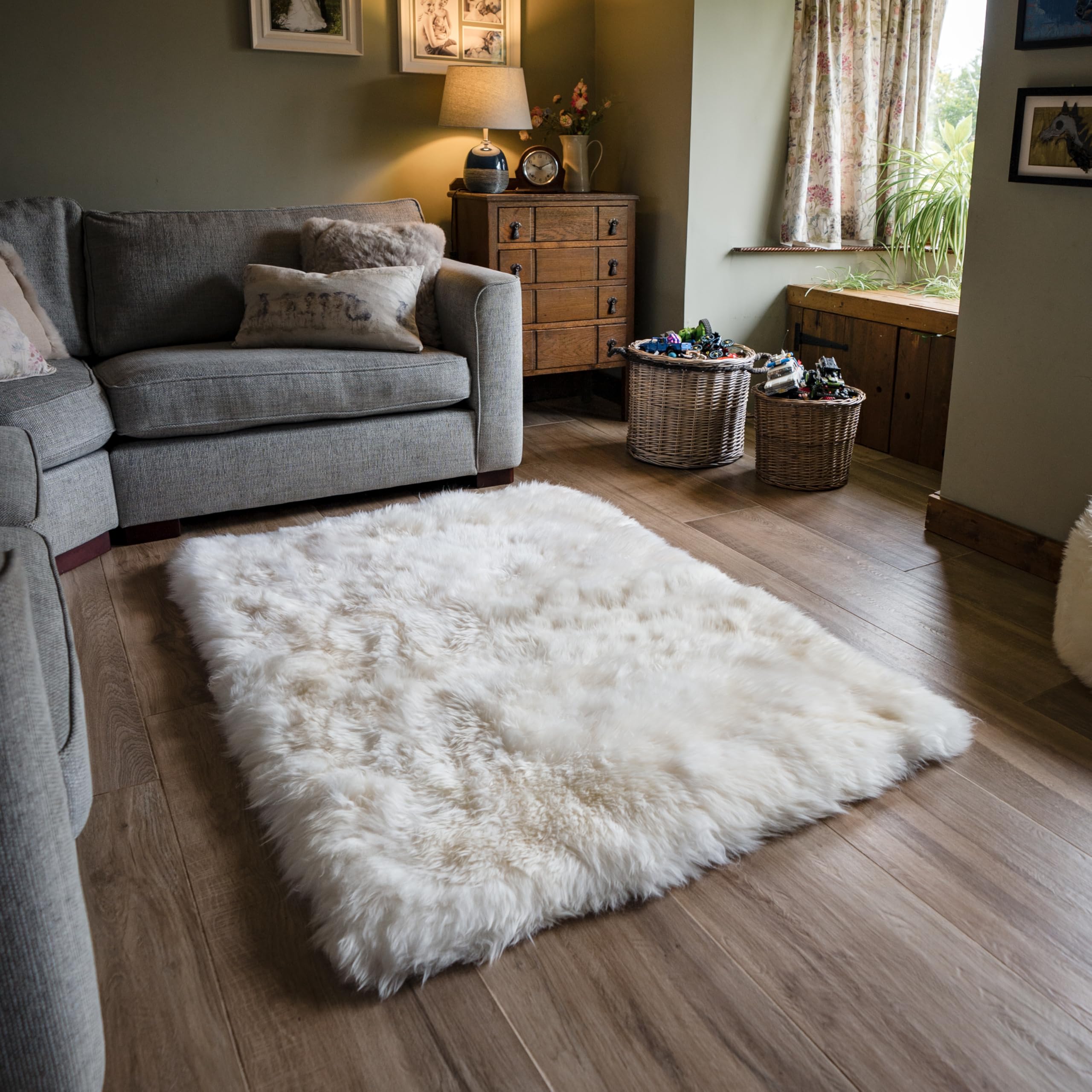 Véritable tapis rectangulaire en peau de mouton –doublure naturelle- 160 x 110 cm