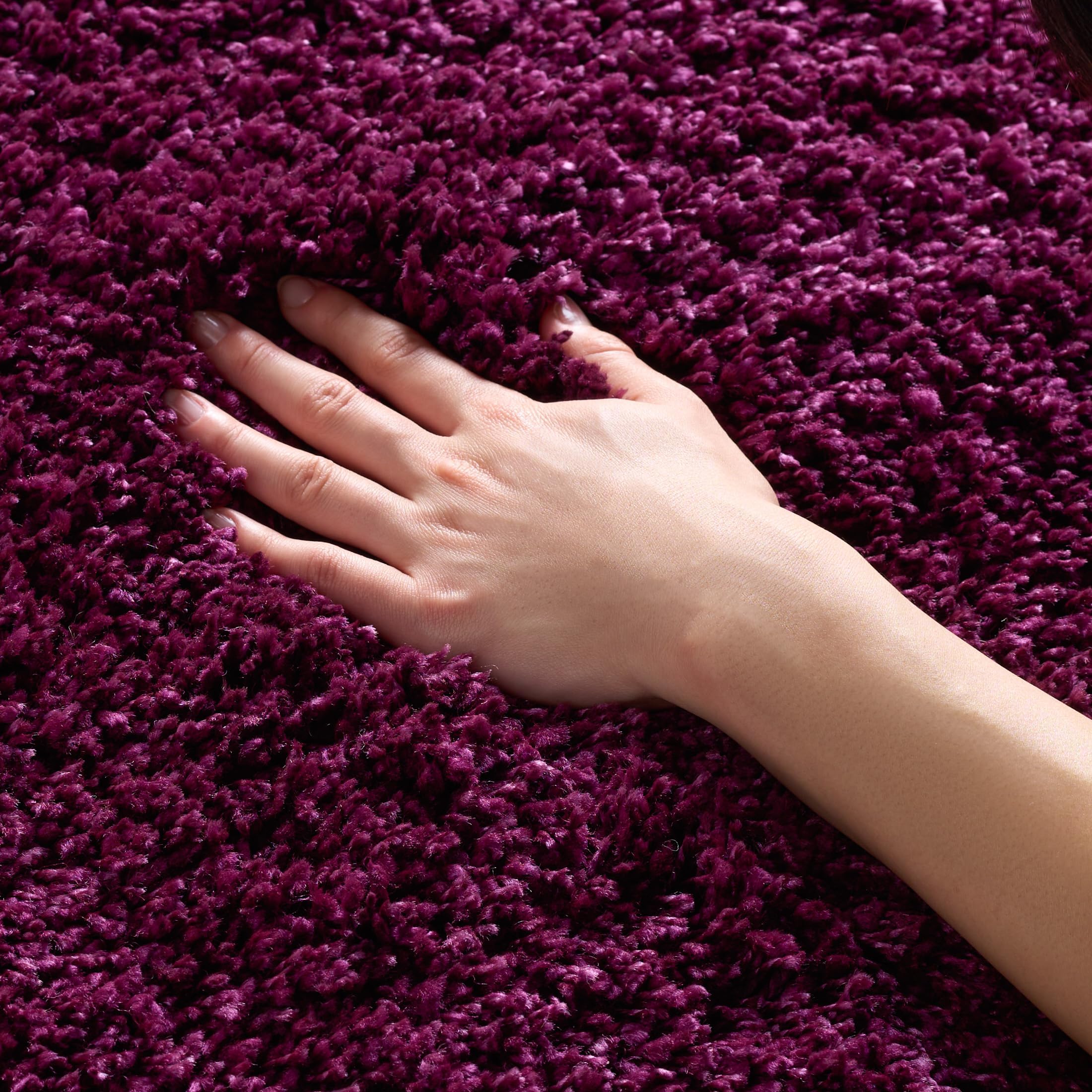 SAFAVIEH Area Rug 4x6 - California Shag Collection - Purple, Non-Shedding & Easy to Clean, Ultra Plush Thick Pile, Ideal for Living Room, Bedroom, Dining Space (SG151-7373)