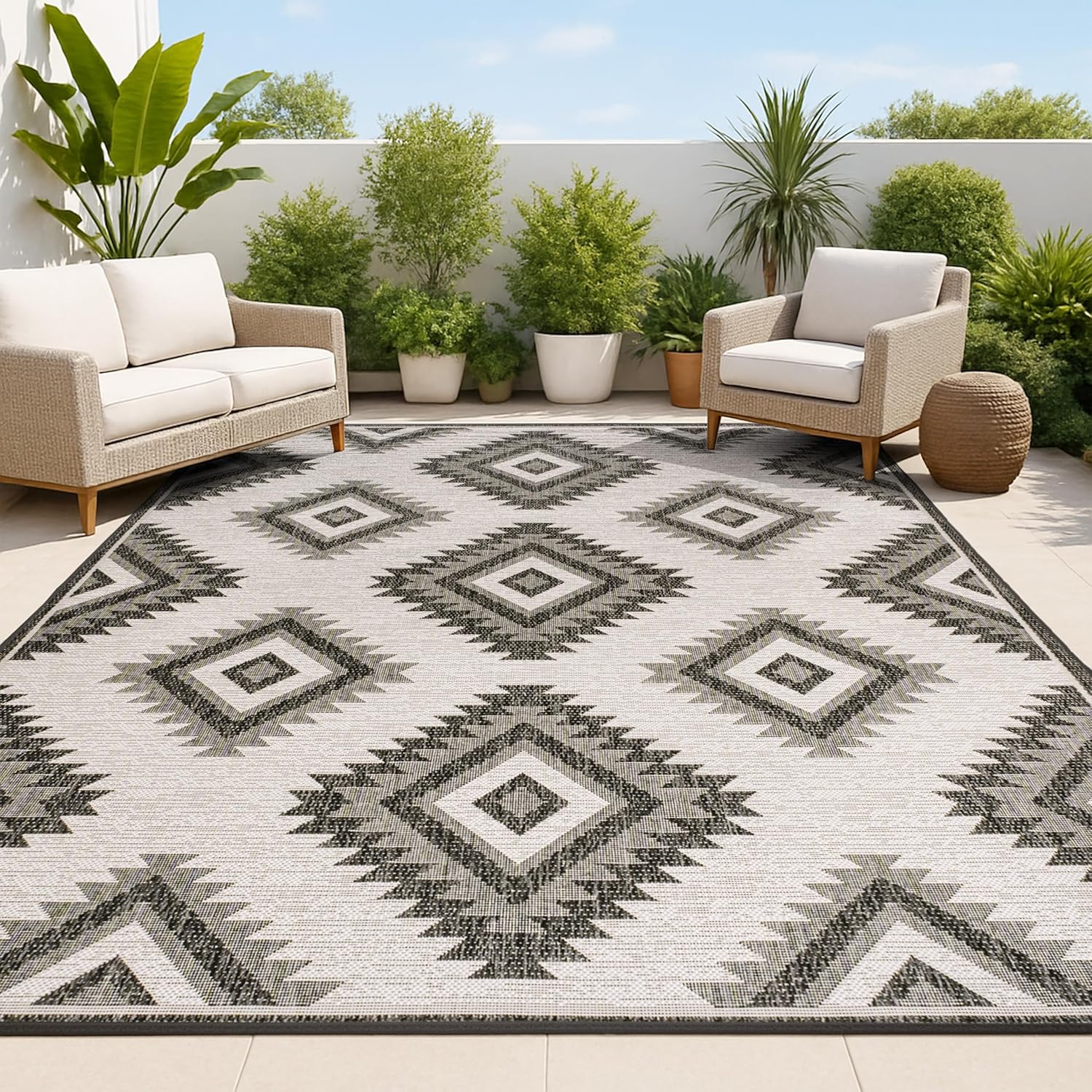 JONATHAN Y Moroccan Diamond Indoor Outdoor Area Rug 3X5 Black/Cream, Lior Geometric for Backyard, Patio, Porch, Easy-Cleaning, High Traffic, Pet-Friendly, Non-Shedding (TSN202A-3)