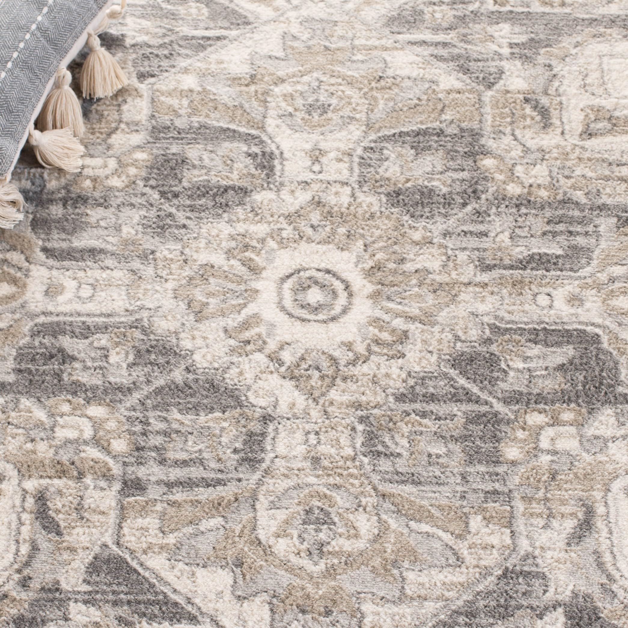 SAFAVIEH Tapis Traditionnel pour Salon, Salle à Manger, Chambre à Coucher - Brentwood Collection, Tapis à Poil Court, Crème et Gris, 122 X 183 cm