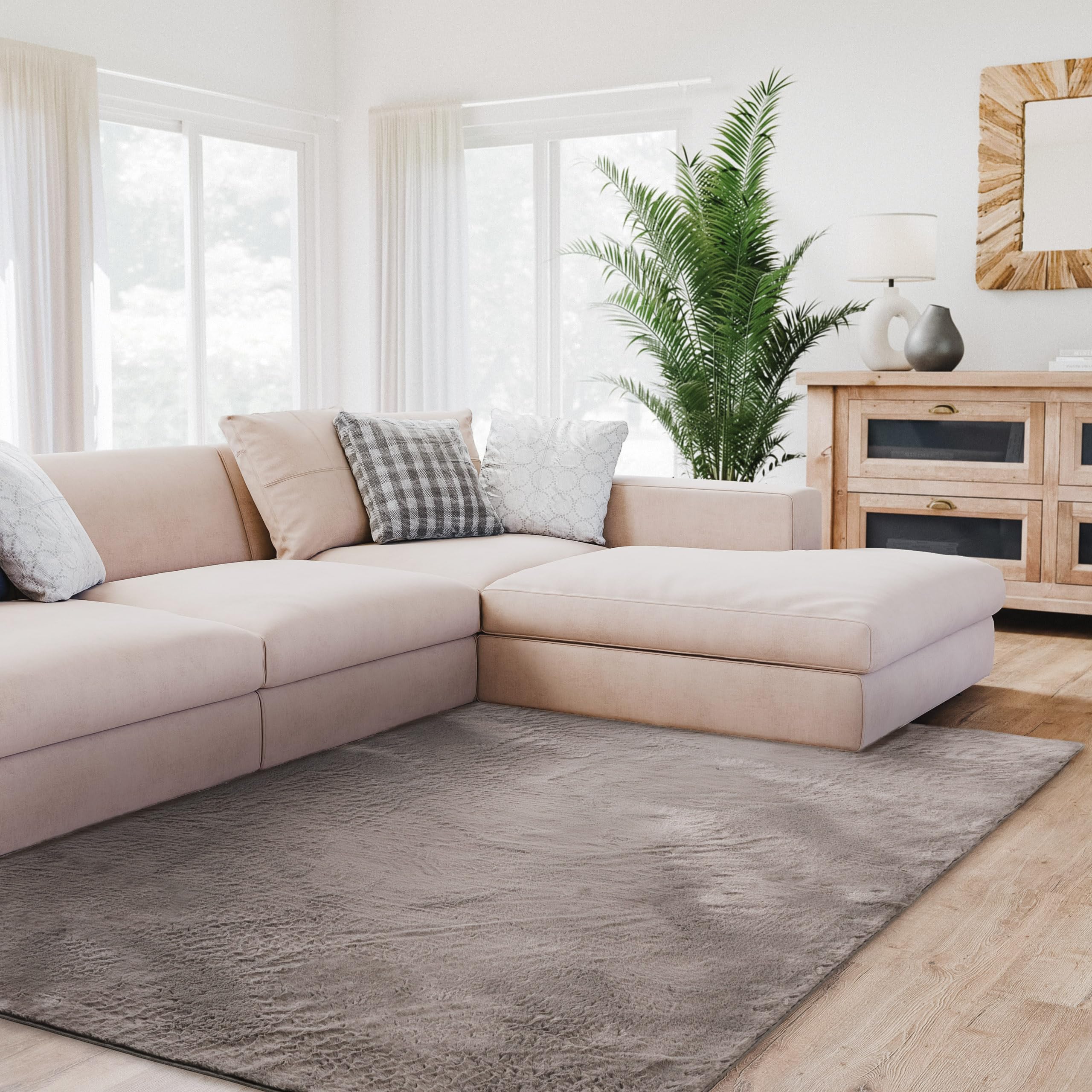 Interiyou Alfombra Salon Pelo Corto Fargo - 120x170 cm Gris - Felpa sintética esponjosa - Lavable y Antideslizante - Textura Suave Corta