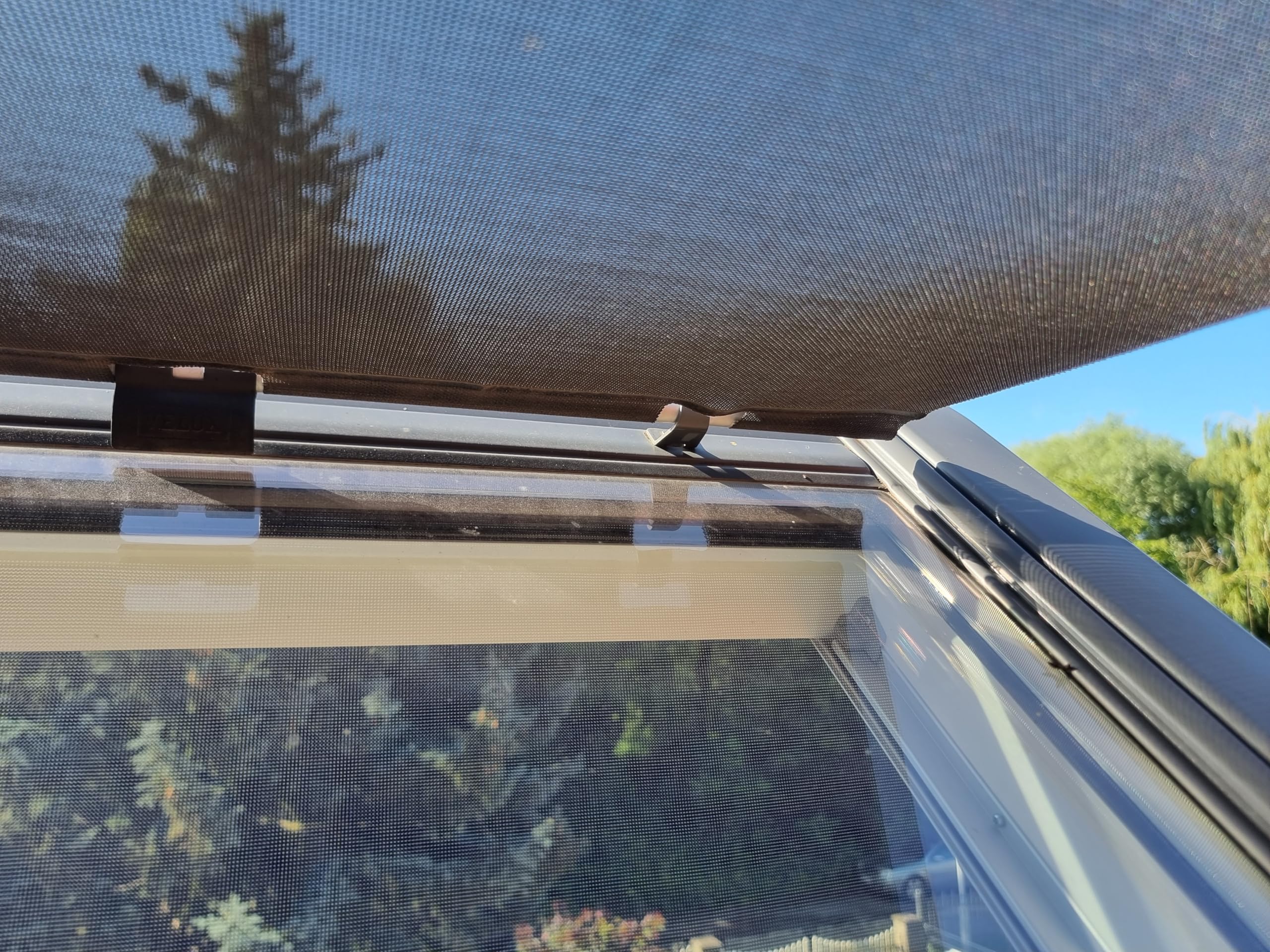 velux hitzeschutz-markise mit haltekrallen Markisen Befestigungsset, Links und rechts für Markise MHL/MH inklusive Zubehör CAMPING MONTIGGL / Eppan ALAIKO-EXCHANGES-MM-E-3190-MOFO Color:Azure Blue