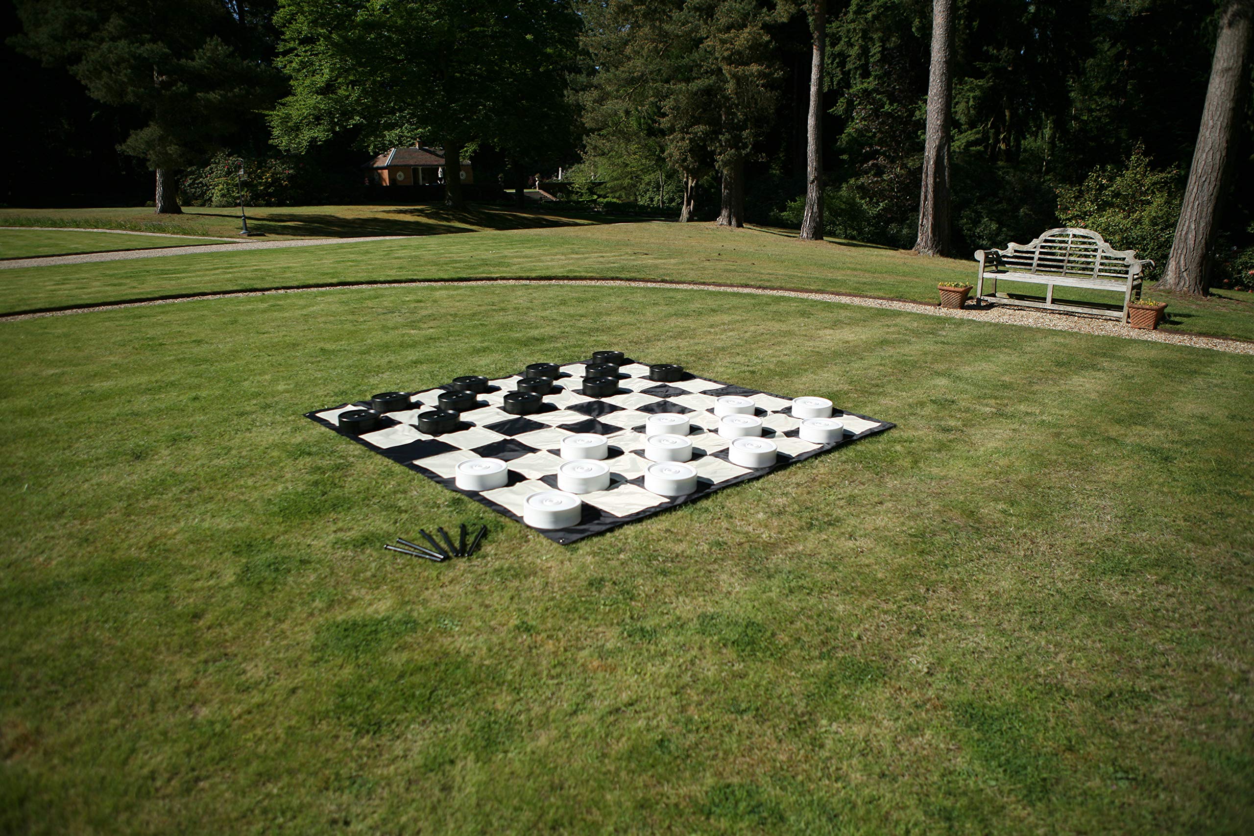 Übergames XXXL Garten Dame Figuren aus langlebigem PVC für Freiland Garten und Parks