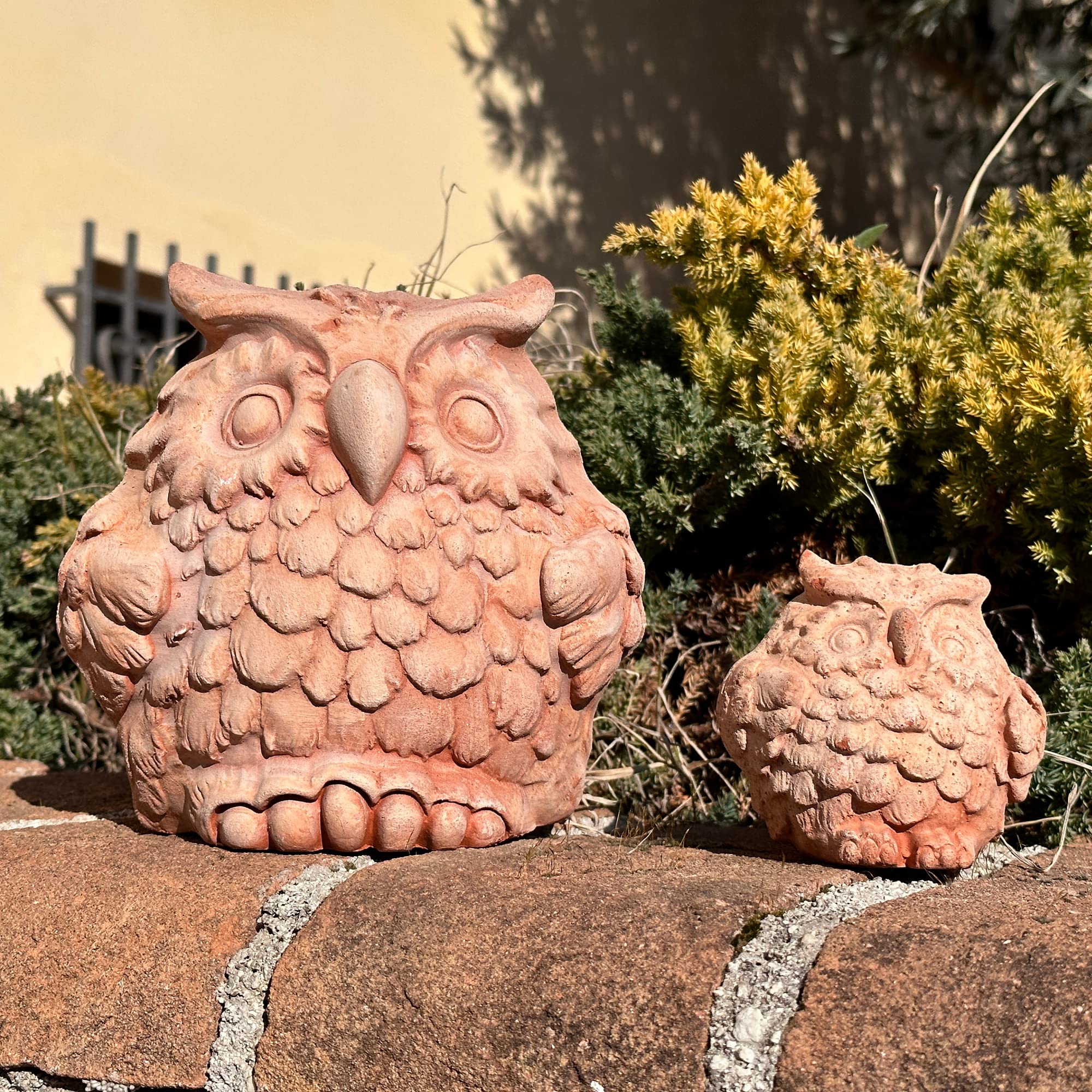 Eule aus Terrakotta, handgefertigt, für Gartenmöbel, einzigartige Dekoration, wetterfest (18 cm)