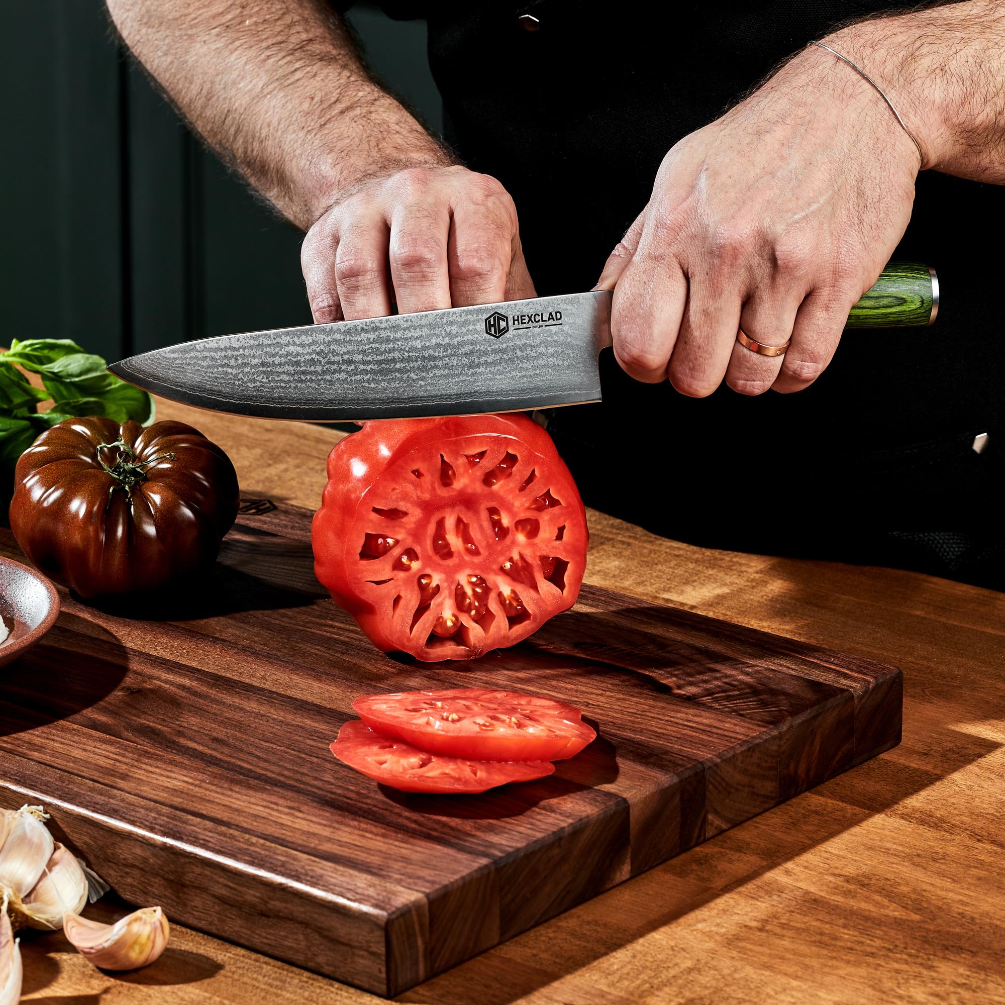 HexClad 8" Japanese Damascus Stainless Steel Chef Knife, Full Tang Handle — Amazon image 2