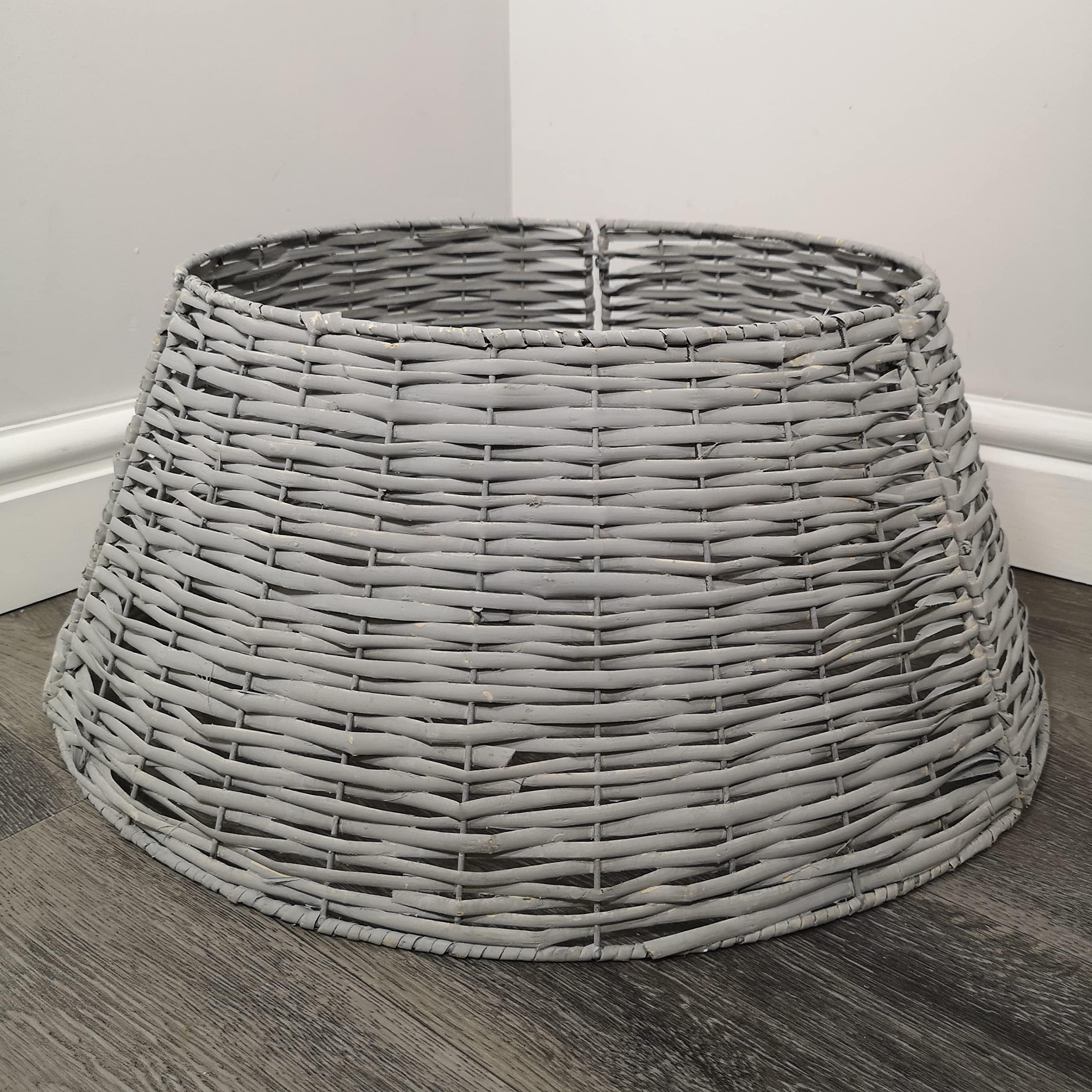48/70cm Samuel Alexander KD Willow Christmas Tree Skirt Wicker Rattan - Large Light Grey