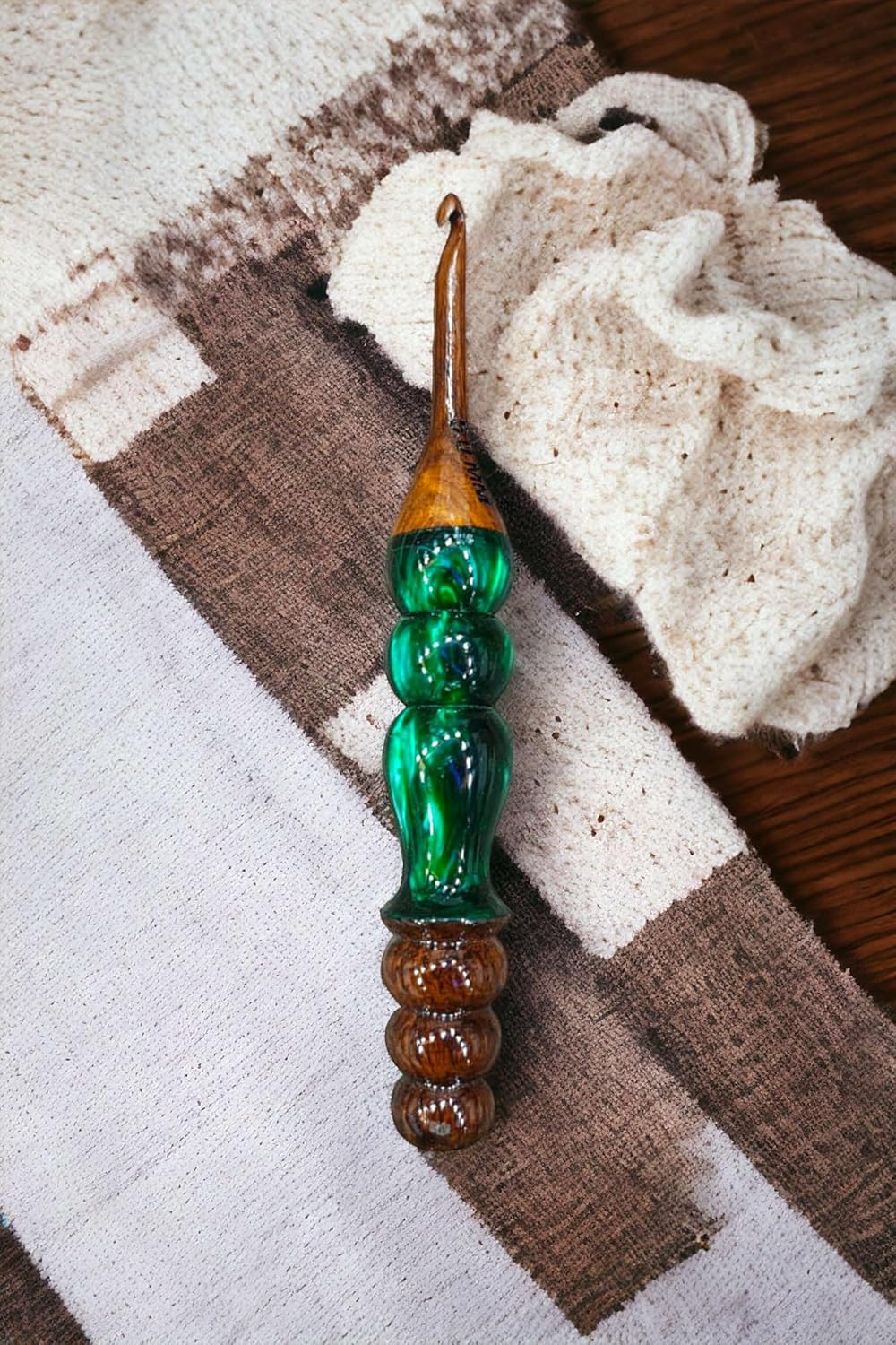 Artistic International Handmade Ergonomic Crochet Hook – Rosewood & Epoxy Resin, Comfortable Grip, Smooth Yarn Glide, Premium Knitting & Crochet Tool(205-Set of 4 mm)