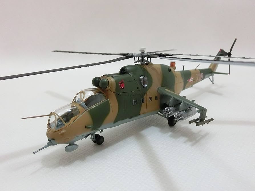 Amazon | 1/72 完成品 37037 Мi-24 ミー・ドヴァーッツァチ