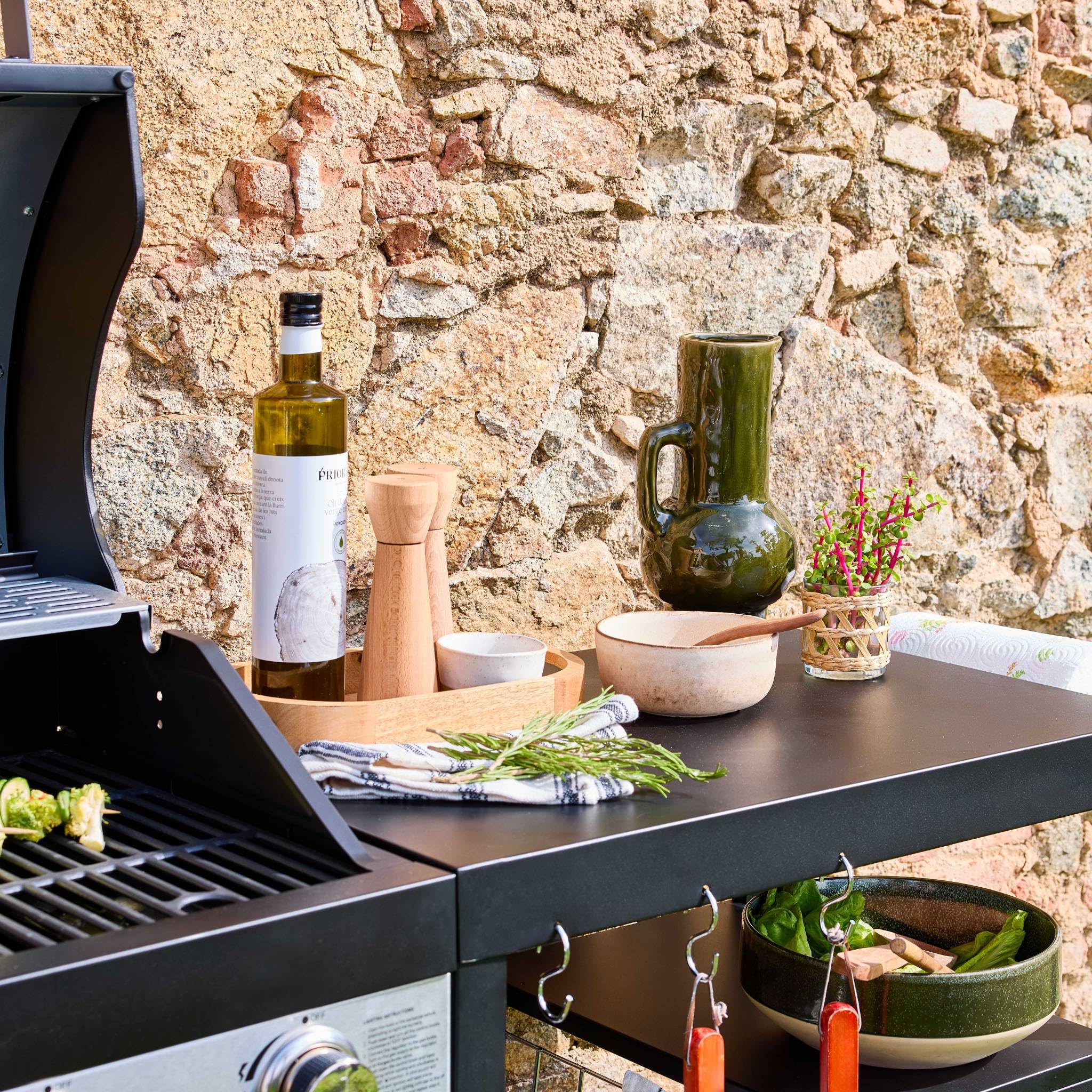 sweeek - Barbecue 4 brûleurs. cuisine d'extérieure DANGLARS. Acier noir. L 223.5 x P 60.5 x H 142 cm