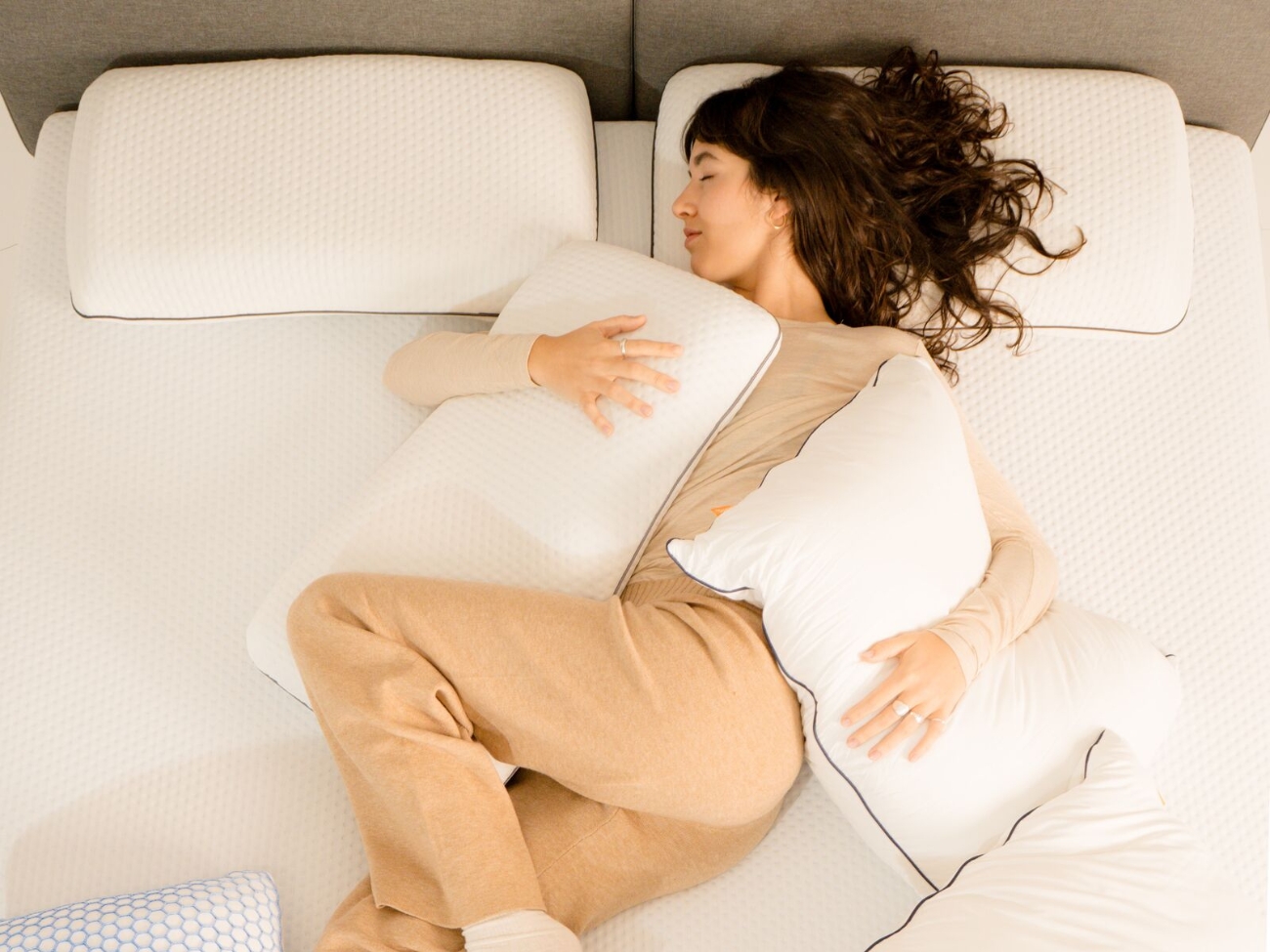 Emma Classic Stützkissen 70x40 – Ergonomisches Nackenkissen mit Memory Foam – Höhenverstellbares Kopfkissen für Seiten-, Rücken- & Bauchschläfer – Waschbarer Bezug, Atmungsaktiv Küche, Haushalt & Wohnen
