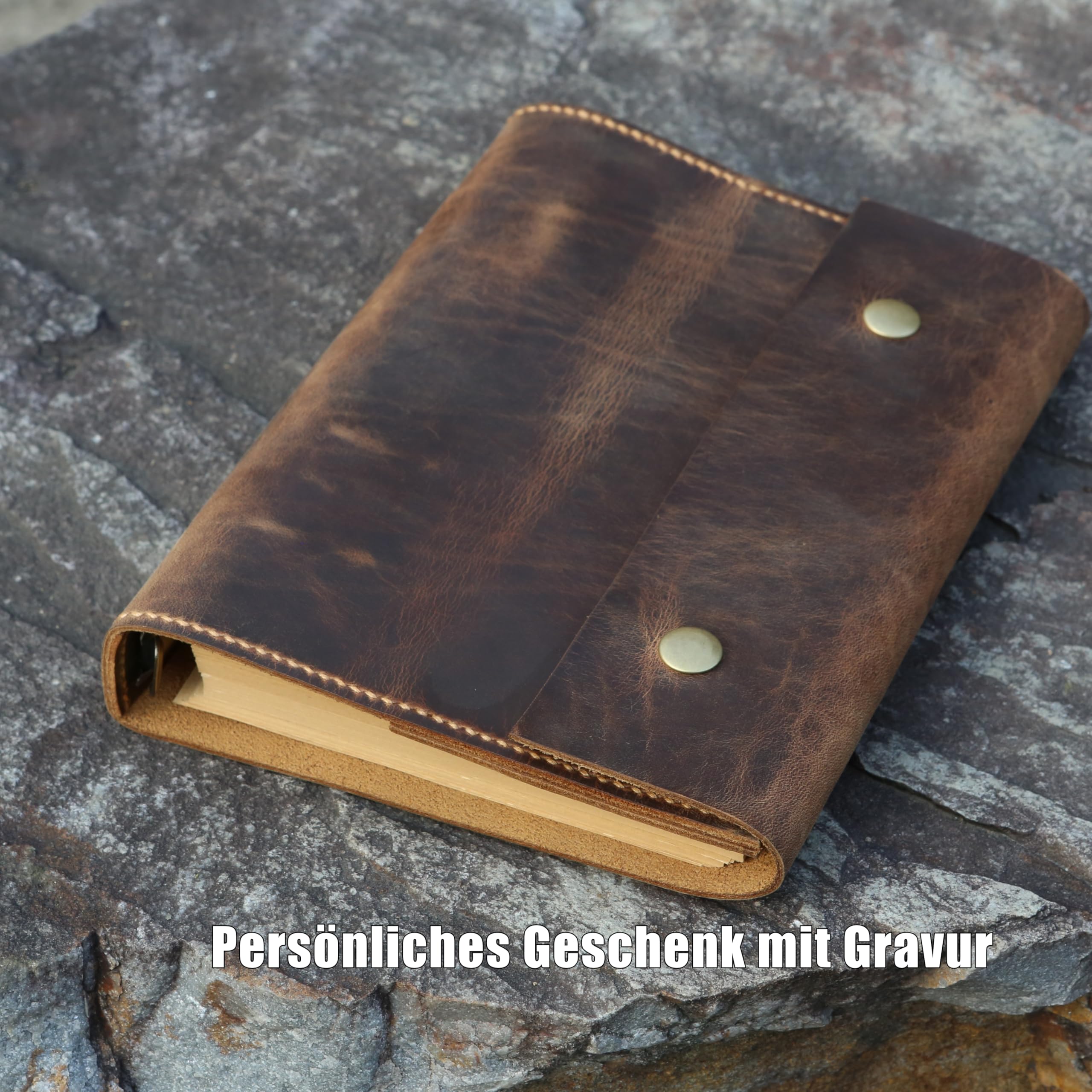 D&M leather studio Personalisiertes A5 Leder Notizbuch – nachfüllbares Ringbuch im Vintage Look, Schreibmappe A5 mit Stiftschlaufe & Kartenfach, Konferenzmappe/Dokumentenmappe