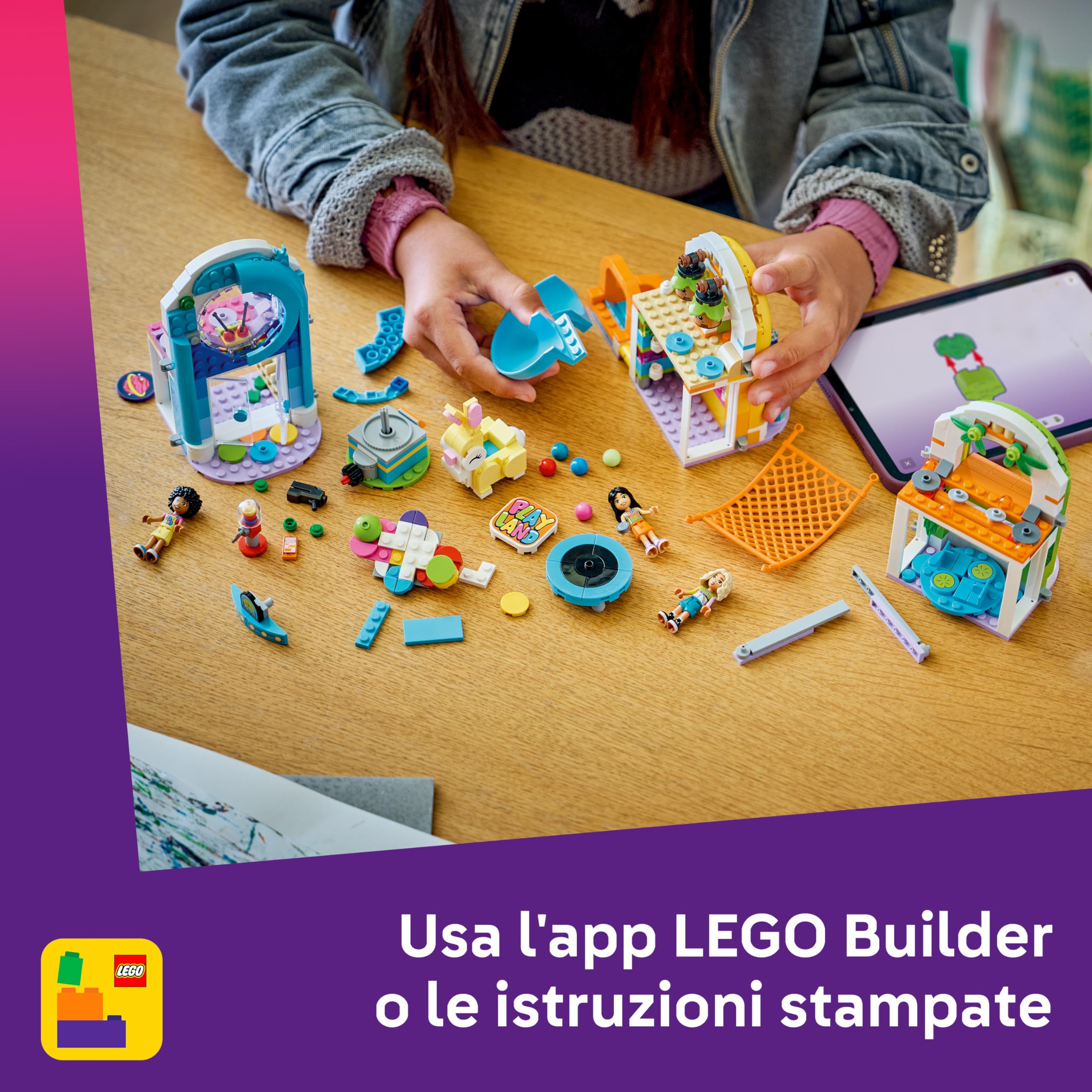 LEGO Friends Parco Giochi al Coperto - Gioco Creativo con Scivolo, Piscina di Palline, Giostra, Snack Bar, 3 Mini Bamboline e Accessori - Regalo di Compleanno per Bambine da 7 Anni in su - 42686