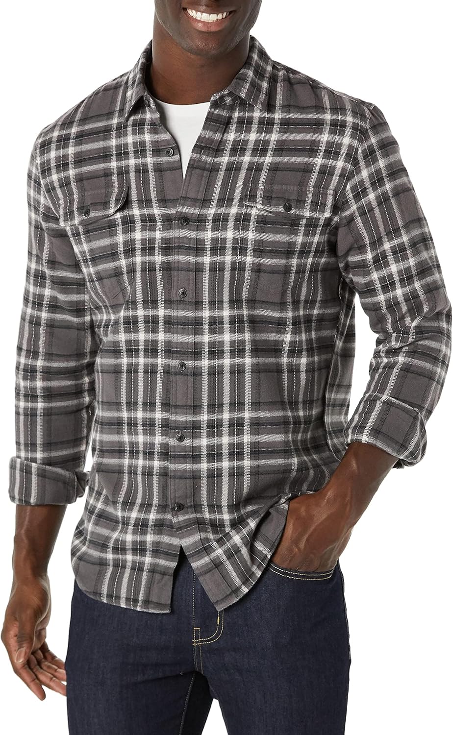 Amazon Essentials Men's Flannel Shirts, Long-Sleeve, Slim-Fit, Two-Pocket, Plaid