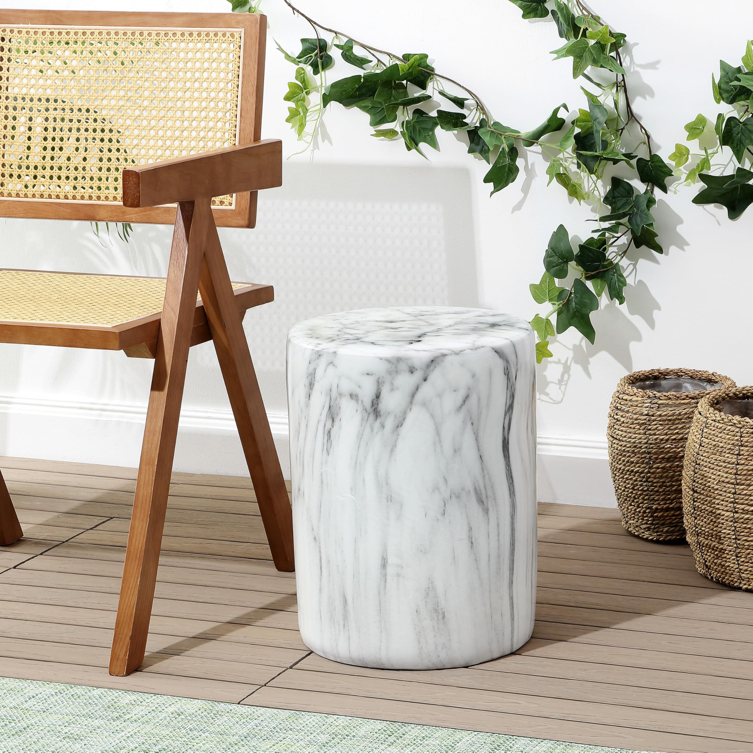 JONATHAN Y TBL1101A Troy 16" Modern Minimalist Faux Marble Column Indoor/Outdoor Indoor/Outdoor Accent Table Modern, Contemporary, Minimalist, Transitional for Living Room, Garden, Patio, Gray/White