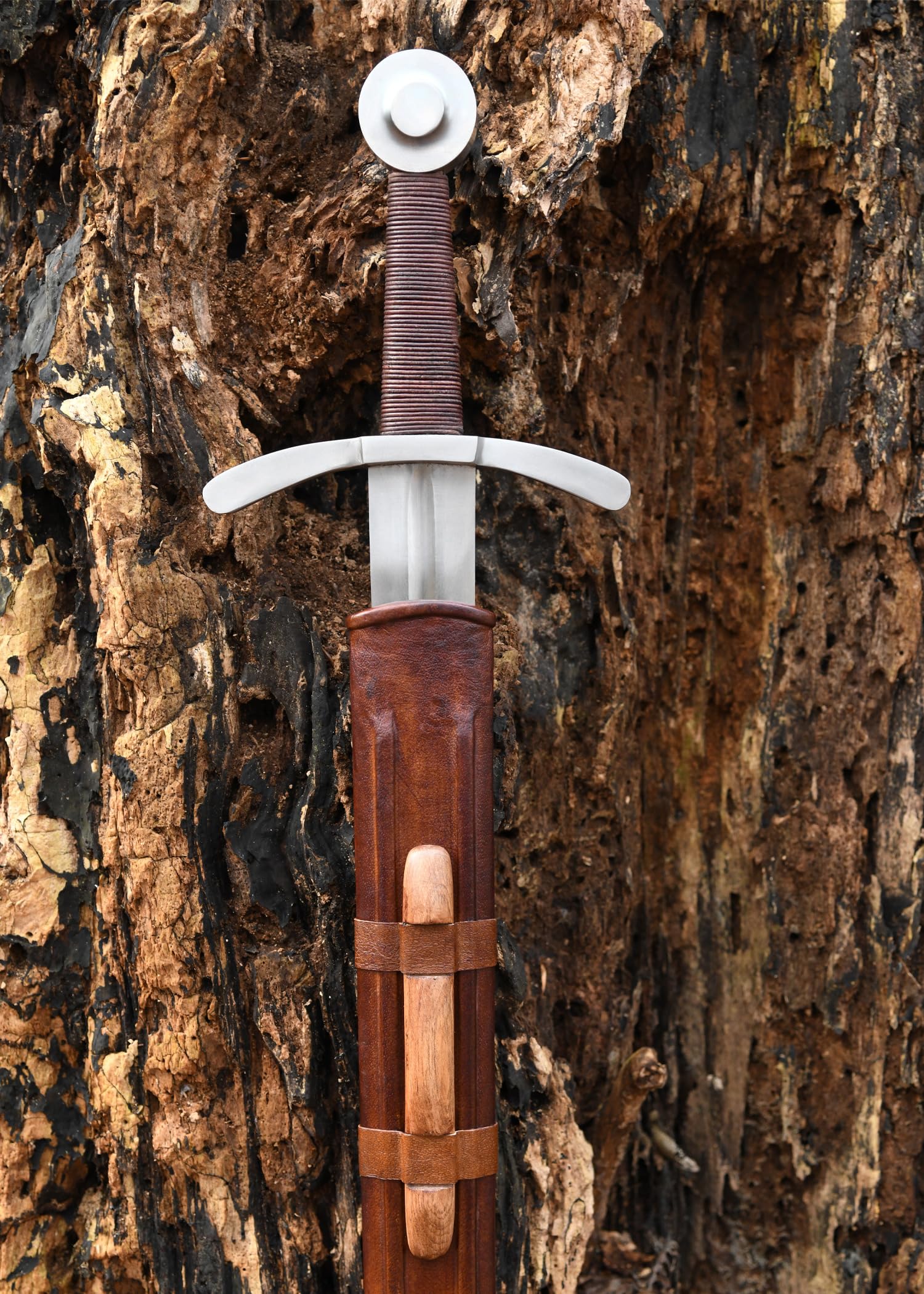 Battle-Merchant - Scheibenknauf-Schwert mit Lederscheide - für Schaukampf | Hochmittelalter, Einhänder der Kreuzritter für Erwachsene, aus Federstahl, Mittelalter, Reenactment