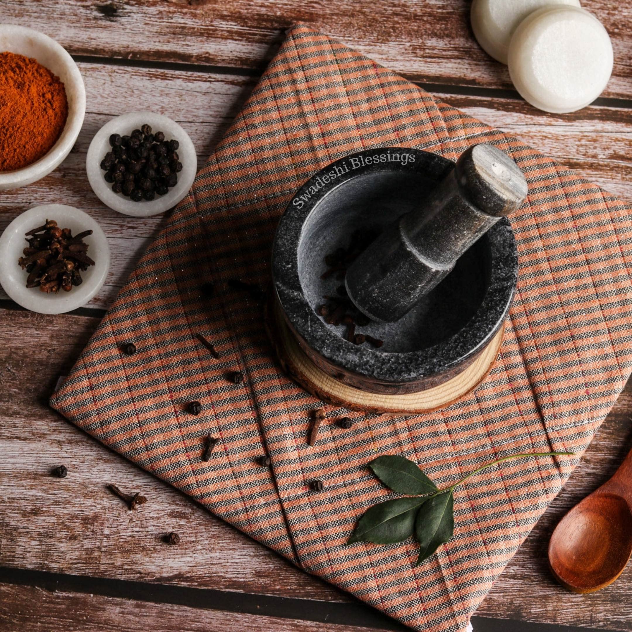 Swadeshi Blessings Vintage HandCrafted Marble Mortar & Pestle/Herb Grinder for Spices,Herbs,Seasonings/Medicinal Granite Crusher/Traditional Kitchen Decor (4Inches)