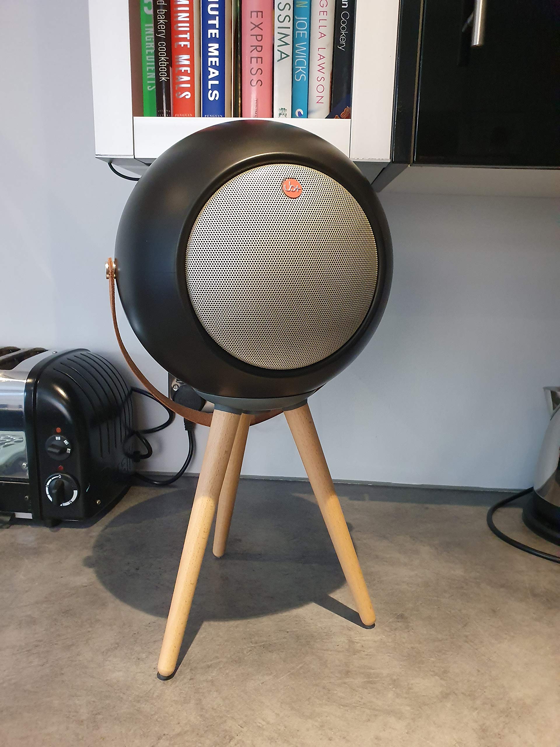 Głośnik Bluetooth UB+ Eupho E2, lekki, 30 godzin odtwarzania, wciągający, krystalicznie czysty dźwięk, mocny bas, głośnik stojący lub stołowy, idealny do użytku wewnątrz i na zewnątrz, czarny matowy