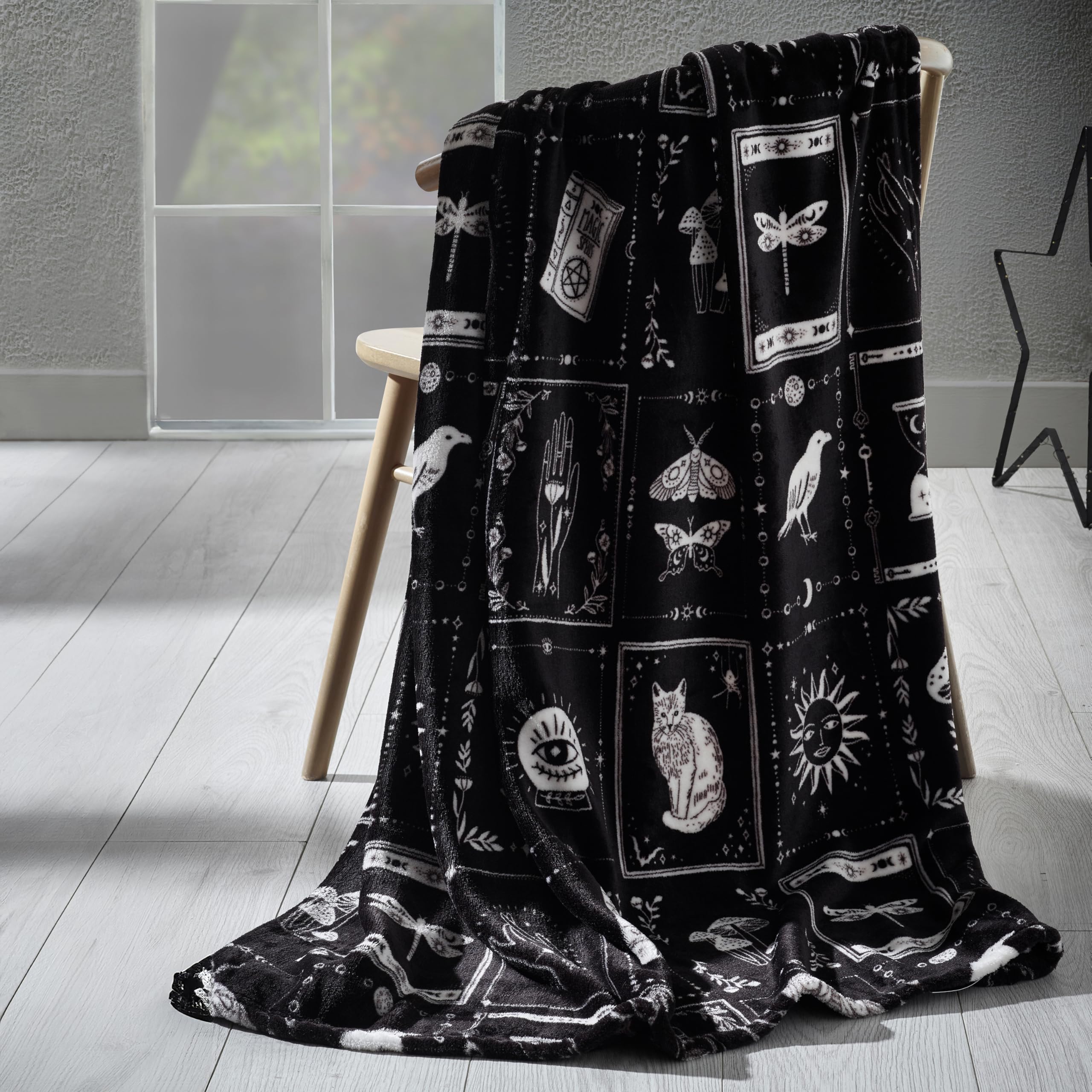 Catherine Lansfield Enchanted Witchcraft Cosy Fleece 130x170cm Blanket Throw Black โ image 1