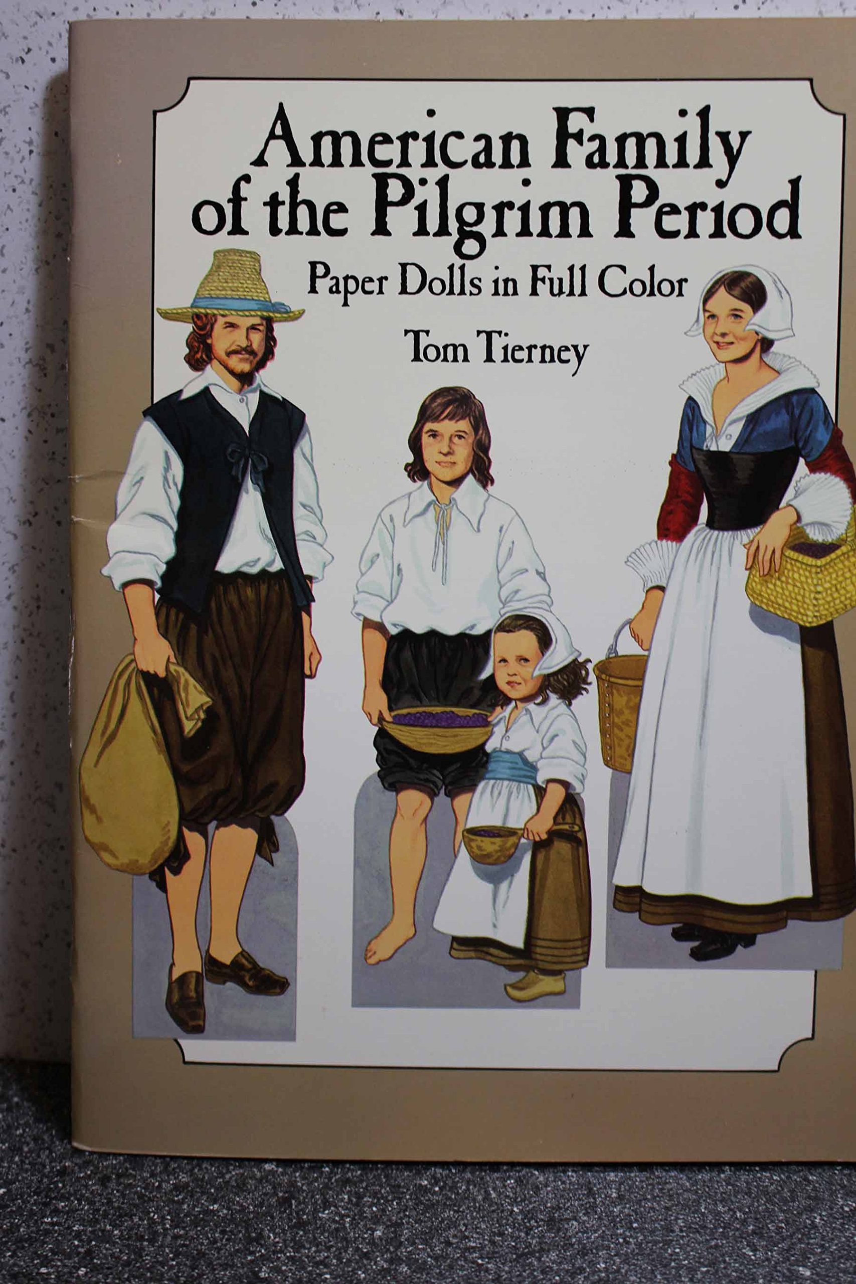 American Family of the Pilgrim Period Paper Dolls (Dover Paper Dolls)