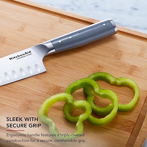 Miniatura 4 de KitchenAid Cuchillo Santoku forjado gourmet con cubierta de hoja de ajuste personalizado, cuchillo de cocina afilado, hoja de acero inoxidable