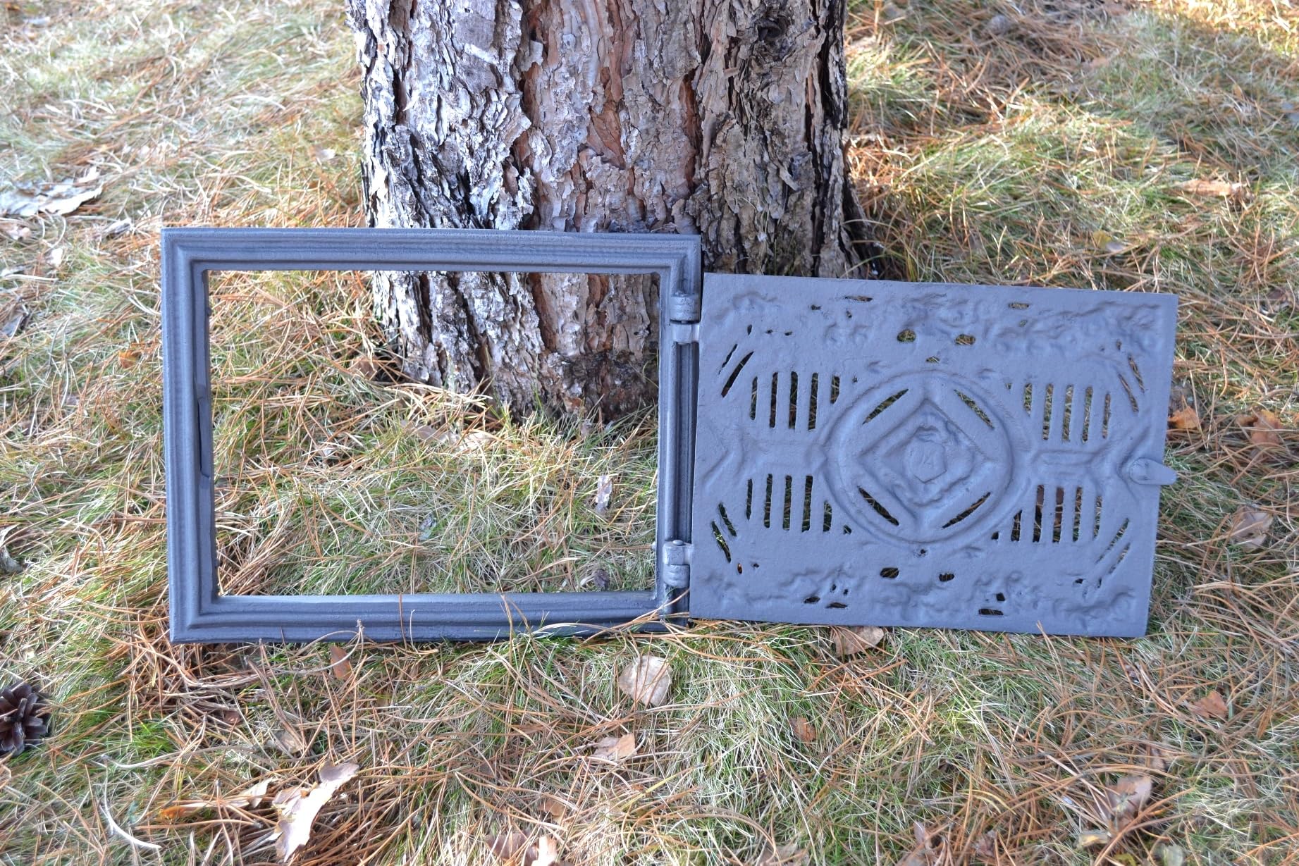 Sezam - Gusseisen Tür lüftungsgrill für kachelofen - 32.5x25.5cm - Hitzebeständige Farbe (Graphit)