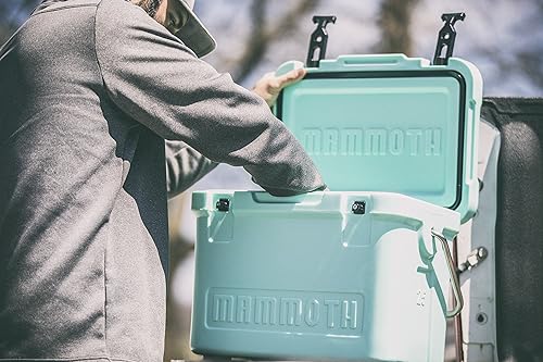 Miniatura 28 de Mammoth Coolers Serie Cruiser, cofre de hielo rígido aislado con construcción duradera de doble pared rotomoldeada, ideal para actividades Beige