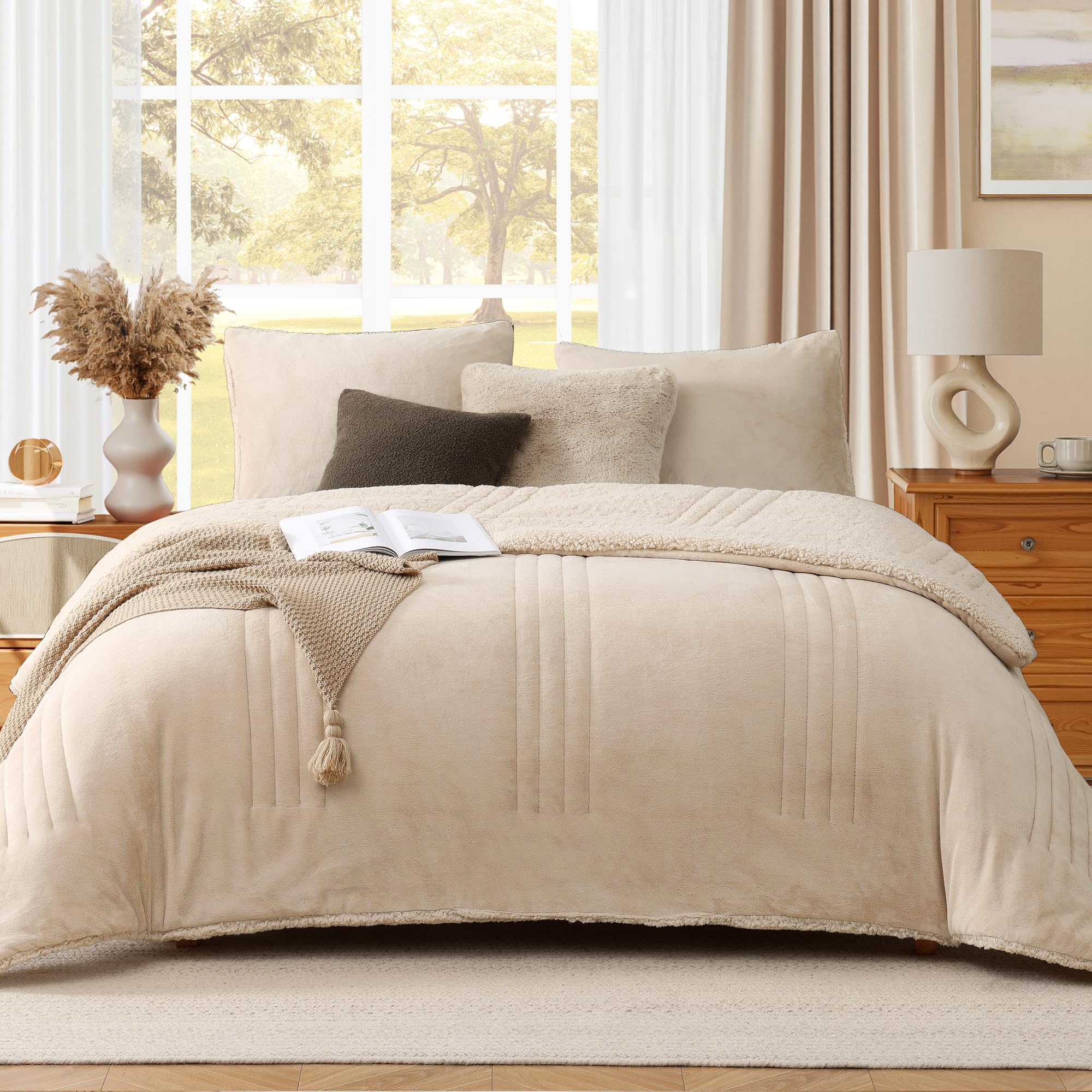 Amazon.com: Monbix Fluffy Full Comforter Set Beige, Sherpa Plush