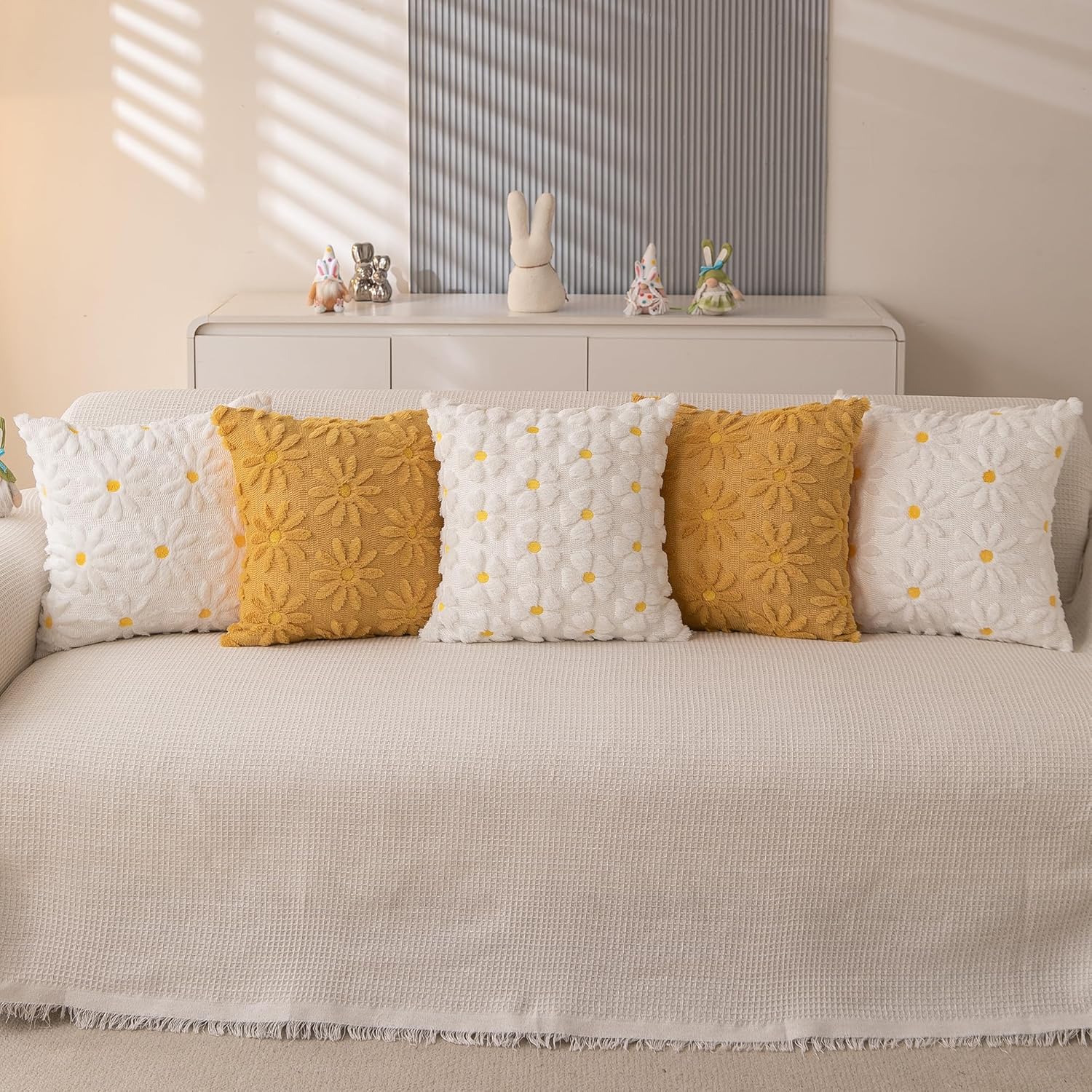 Spring Summer Pillow Covers 18x18 inch Set of 2 White Daisy Flower Outdoor Farmhouse Soft Plush Throw Pillows for Sofa Holiday Spring Summer Home Decor - Image 6