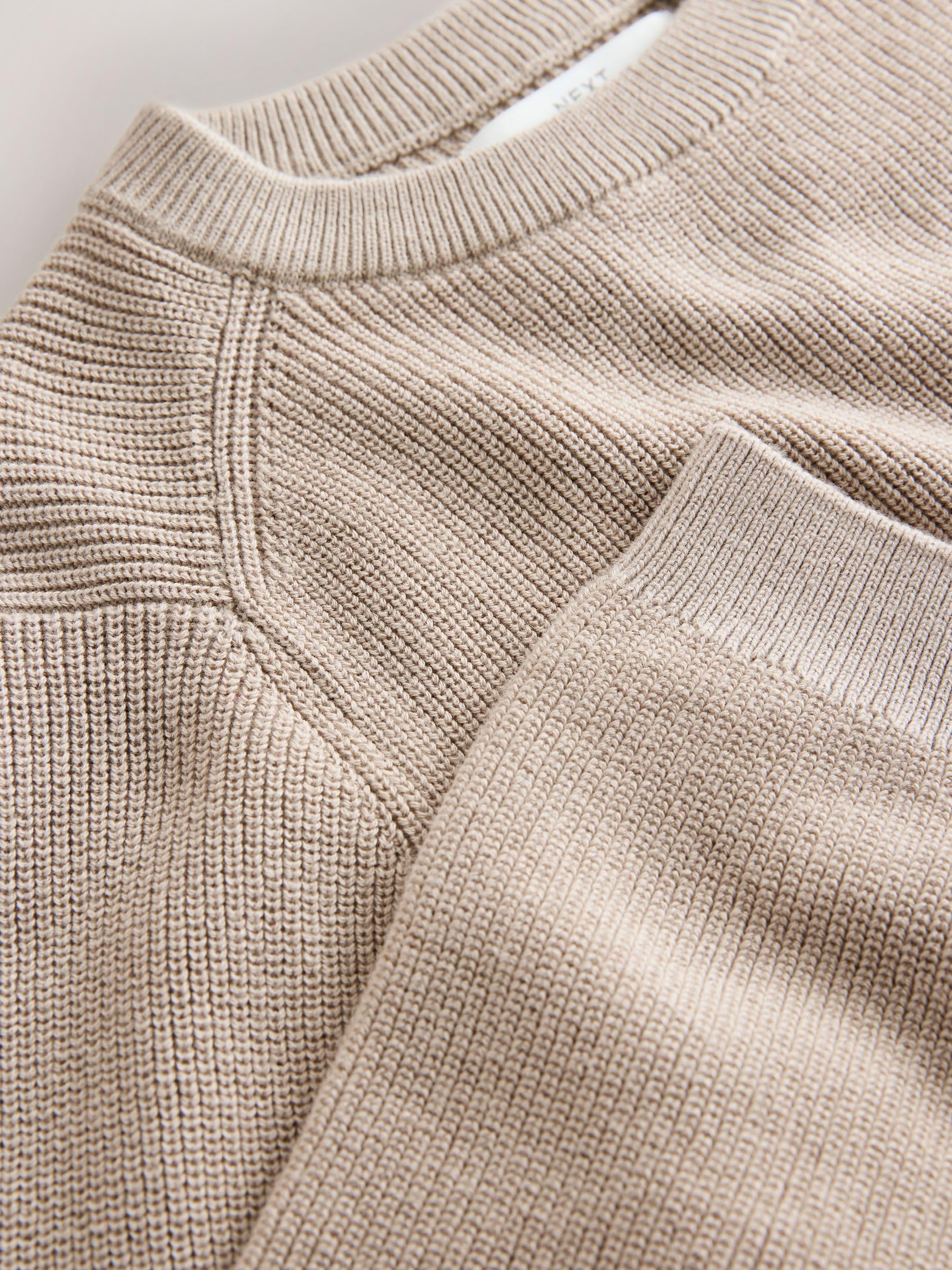 NEXT Jungen Strickpullover mit Rundhalsausschnitt und Hirsch aus Baumwolle 98-176