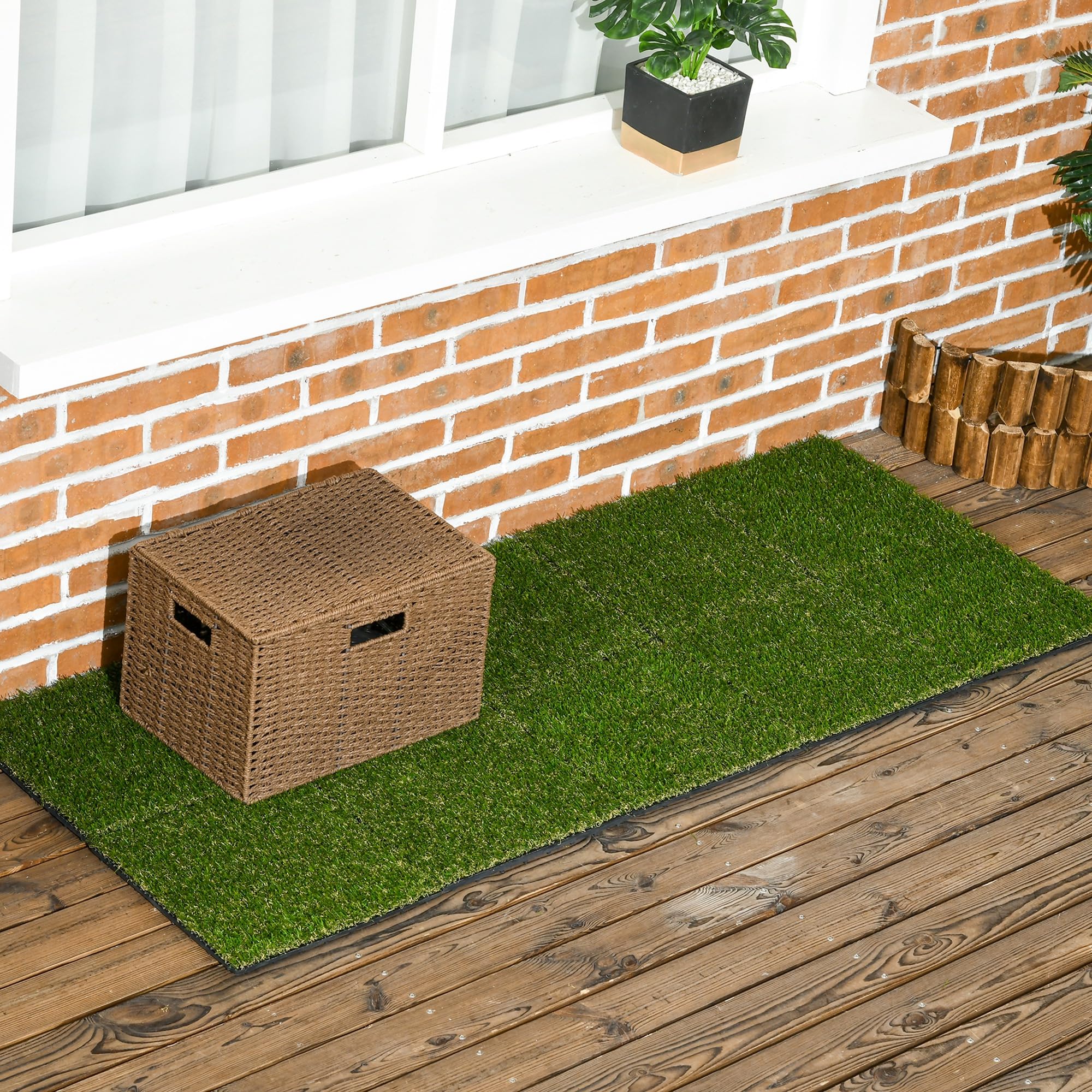 Outsunny Tappeto erboso sintetico artificiale Set di 10 piastrelle 30 x 30 cm spessore comfort 3 cm ad incastro verde