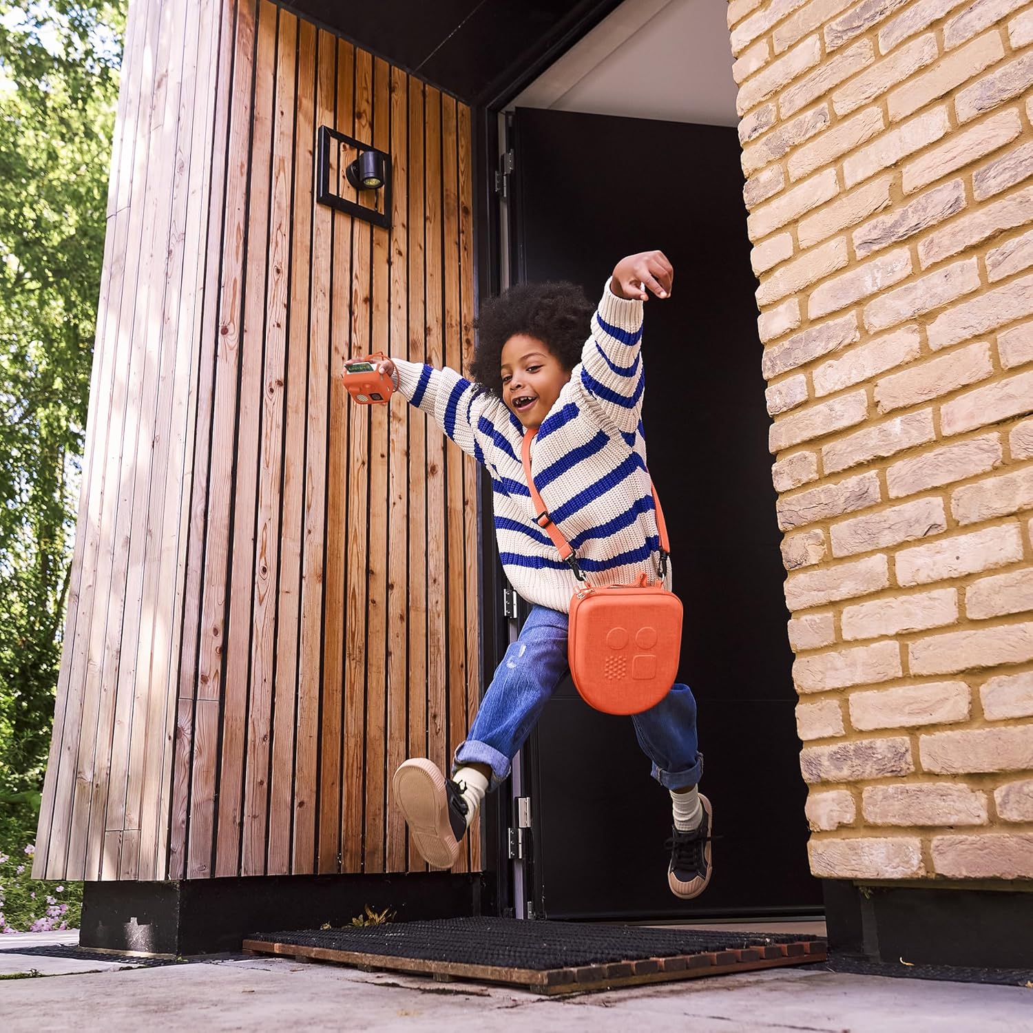 YOTO Mini Bundle + Disney Pixar Audio Collection + Wired Headphones + Mini Travel Case - Kids Screen-Free Bluetooth Audio Player, All-in-1 Travel Device for Stories Podcasts Radio White Noise