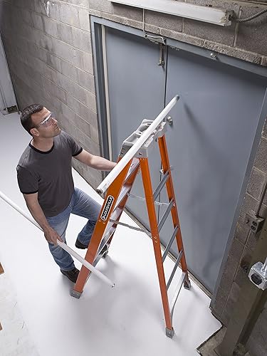 Miniatura 36 de Escalera de tijera Louisville de fibra de vidrio con capacidad de 300 libras, Anaranjado, FS1506