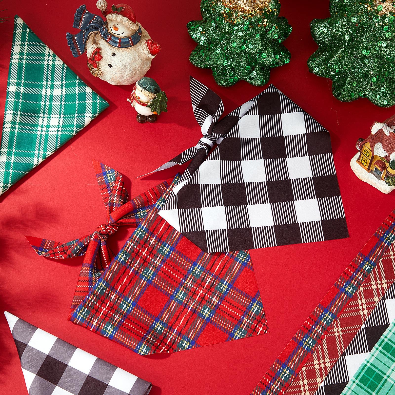 Weewooday Weihnachts-Hundehalstücher für Hunde, weich, verstellbar, Dreieckstuch für kleine, mittelgroße und große Haustiere, 80 x 55 x 55 cm, Rot/Grün, 50 Stück