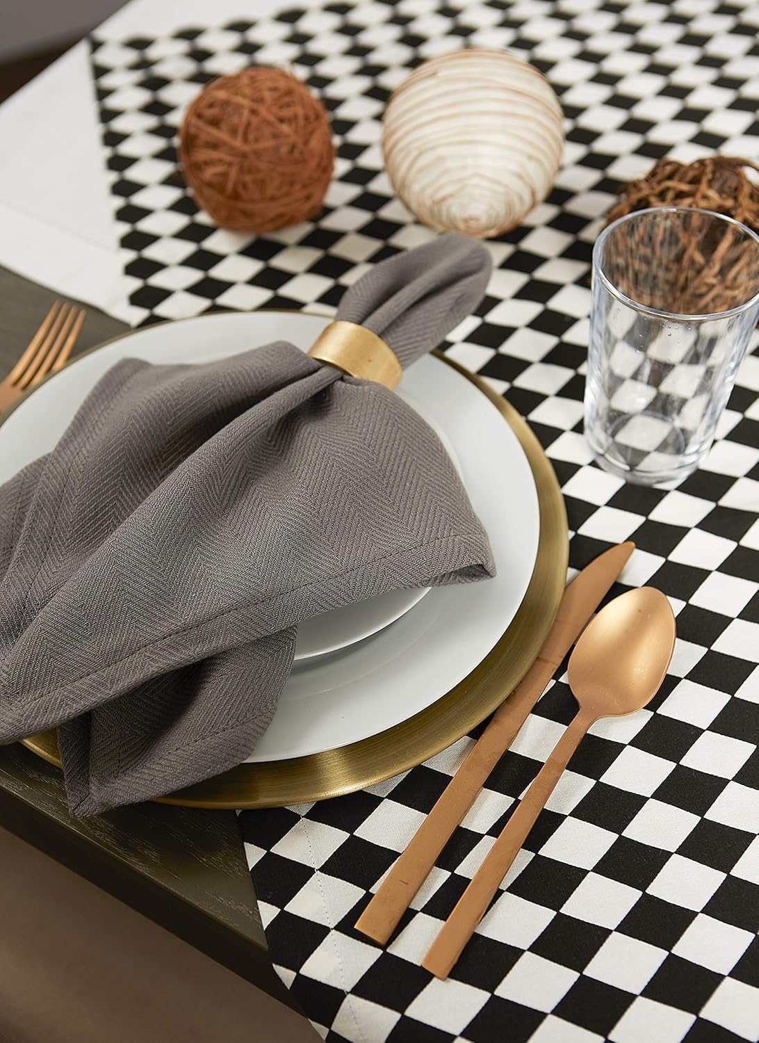 TOP оƒƒERS DII Halloween Tabletop, Harlequin Collection, Table Topper, 40x40, Black and Cream