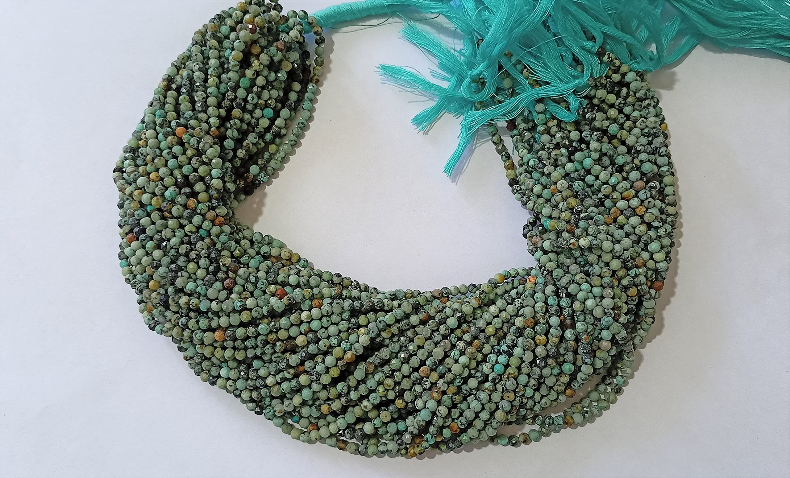 Naturalny tybetański turkus fasetowane okrągłe koraliki około 3 mm | sznurek 30 cm | koraliki do biżuterii DIY - kolczyki, naszyjnik, bransoletka, łańcuszek na kostkę (10)