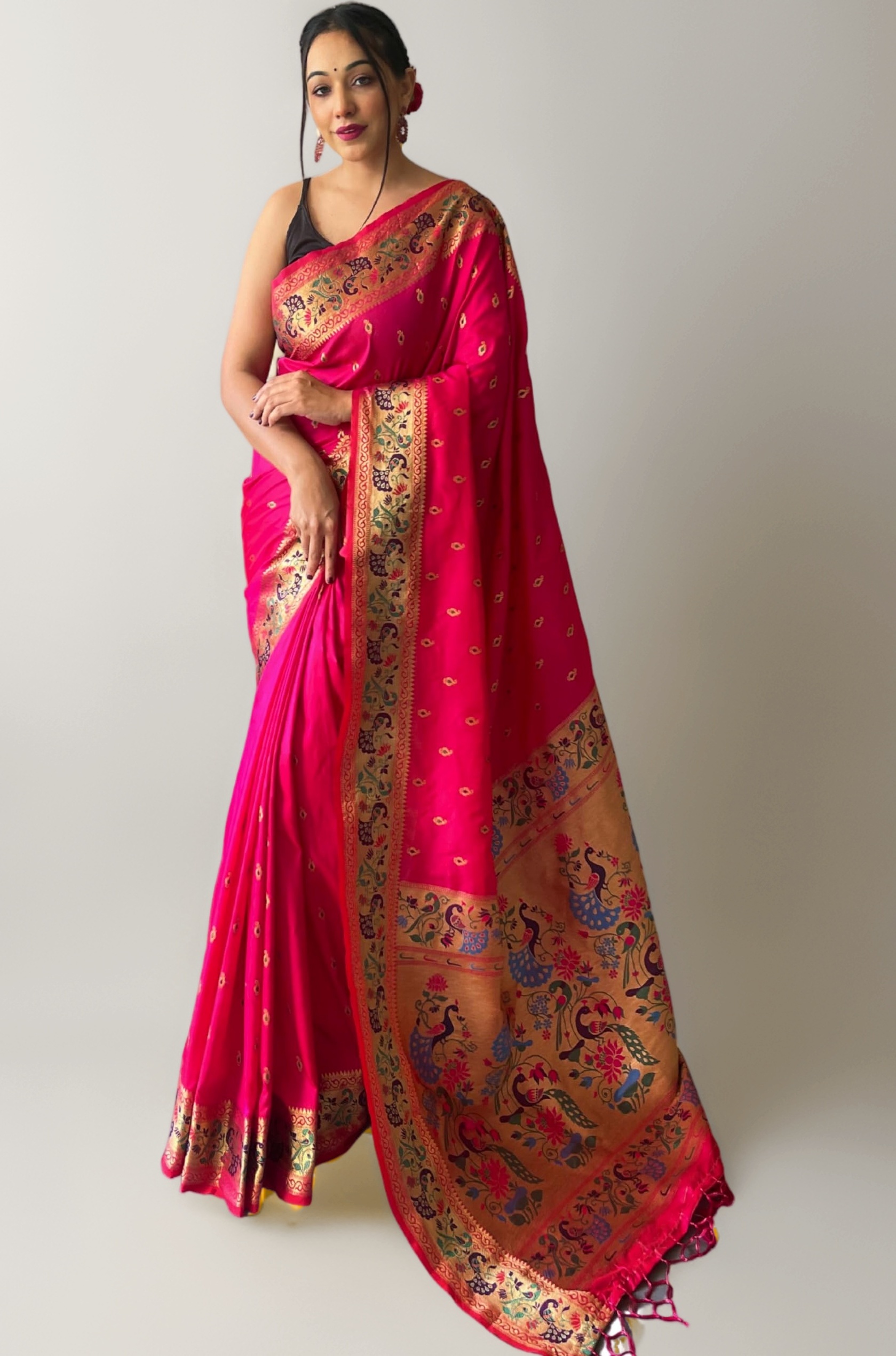 Women's Paithani Soft Lichi Silk Kanjivaram Sarees With Blouse Piece