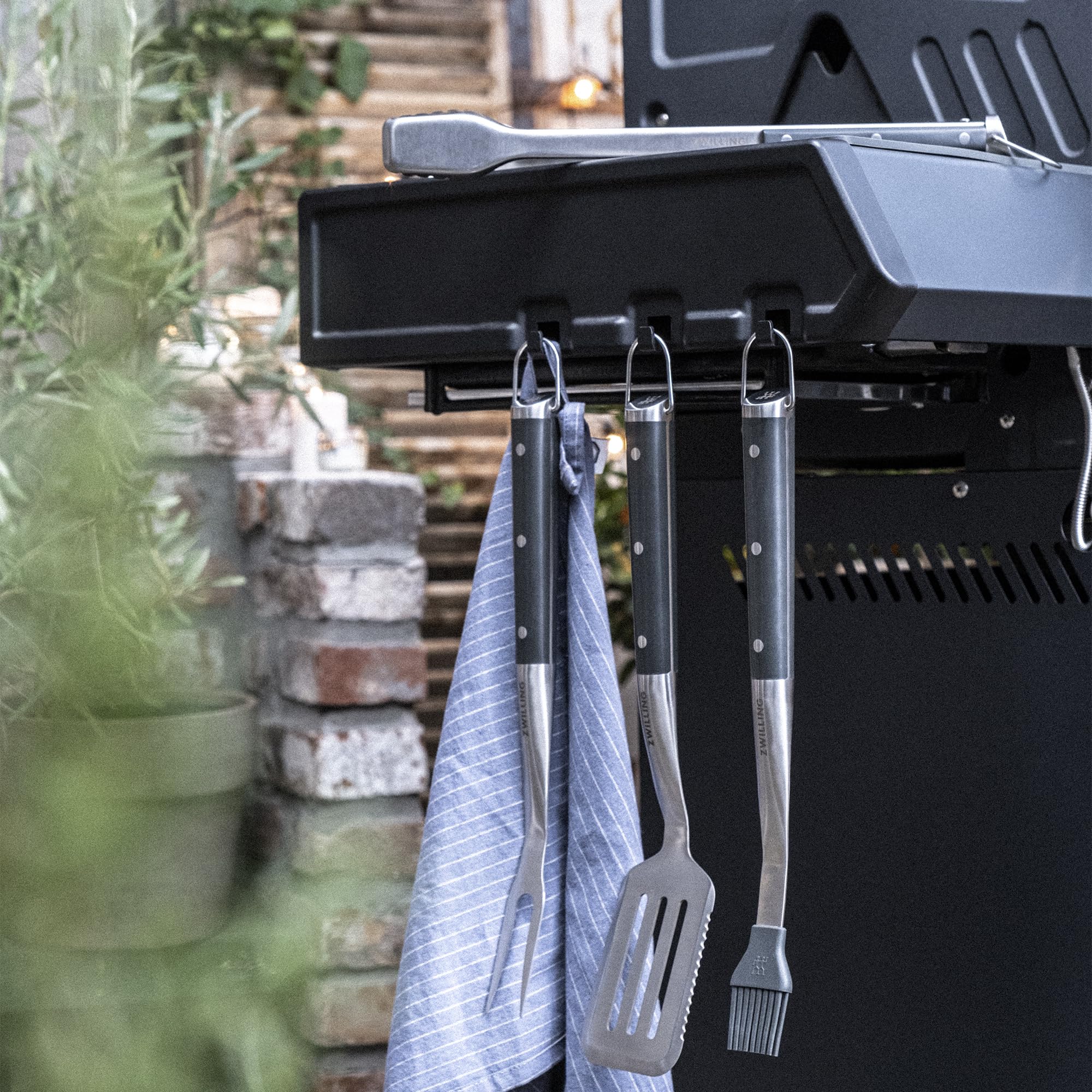 ZWILLING BBQ+ - Set di utensili per griglia, 5 pezzi, colore: nero
