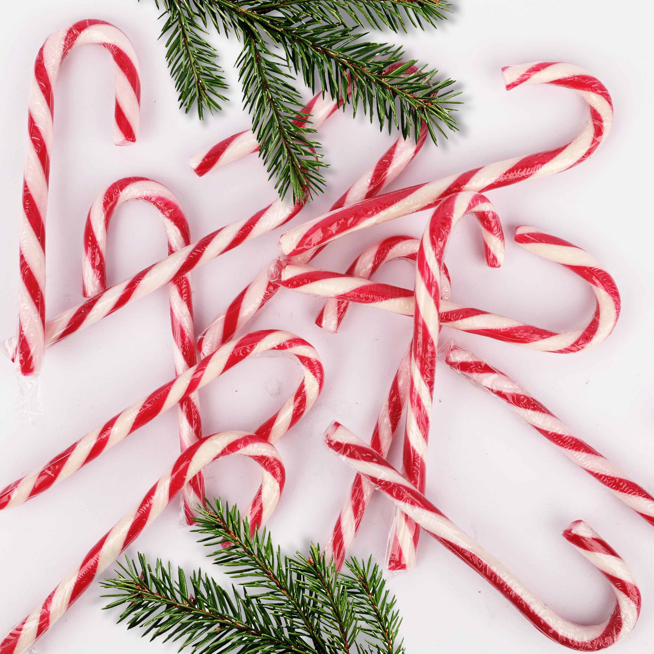 Beckys Zuckerstangen Erdbeergeschmack - 12 rot-weiße Candy Canes, 12g pro Stück - in roter Geschenkbox - Perfekt für Weihnachtsdeko, Baumdeko & als Süßigkeit für den Weihnachtsteller
