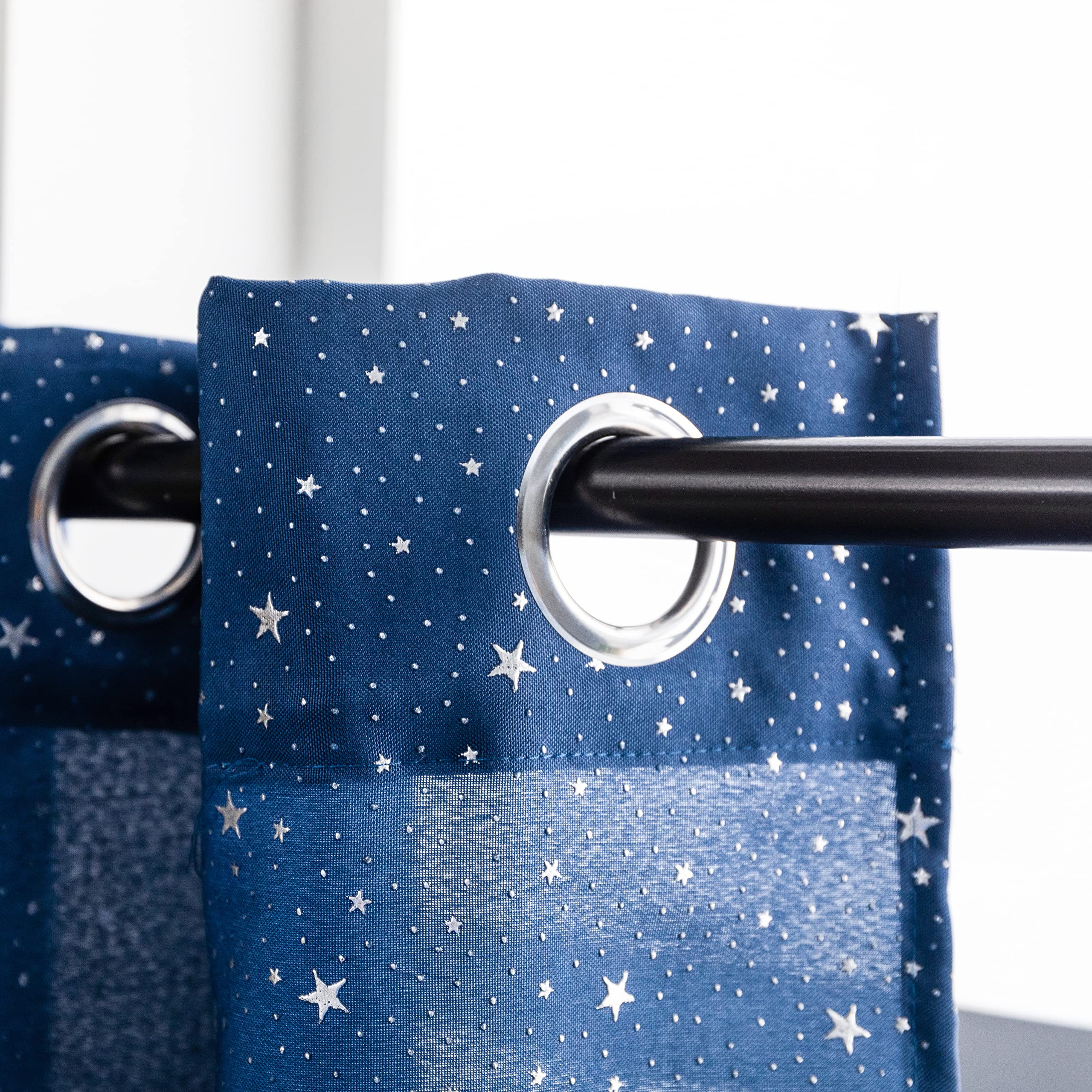 GIRASOLE HOME® Coppia Tende Blu Navy Semi Oscuranti Fantasia Stelline Argentate Tenda per Soggiorno Camera Cameretta Cucina e Interni 2 Pannelli con Occhielli (Blu Navy, 140x290cm)